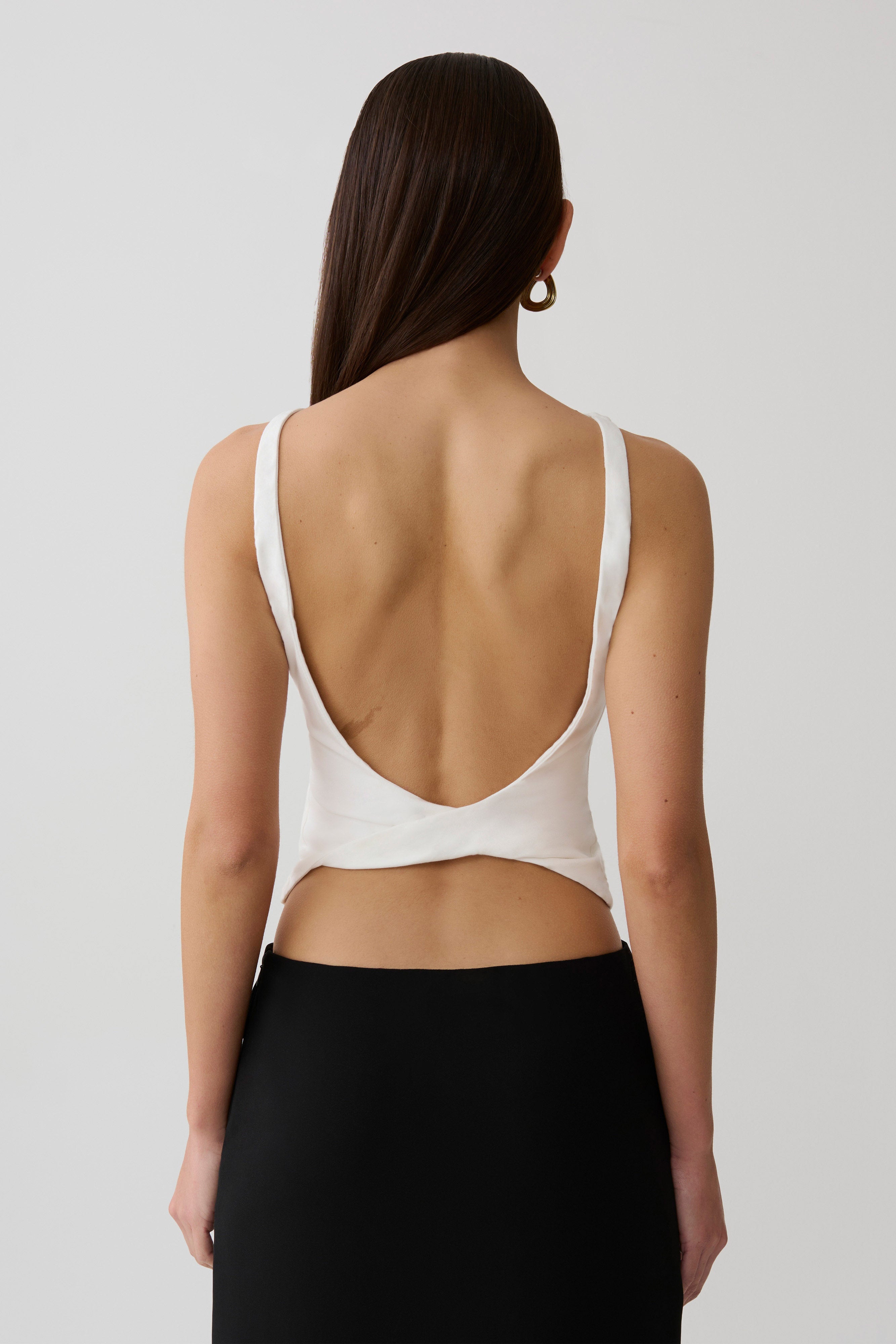 Yura Backless Twist Top - White
