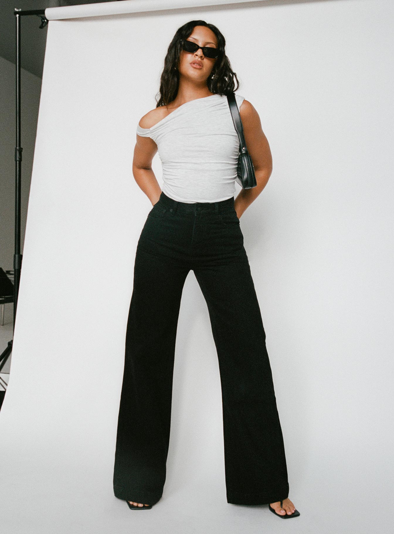 Goldie High Rise Wide Leg Jeans Black Petite