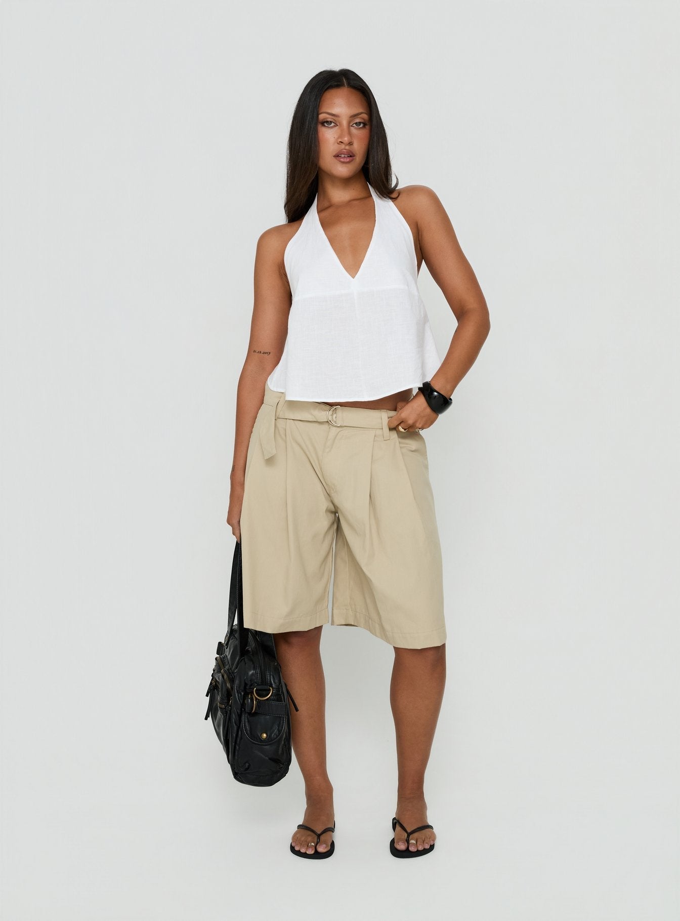 Niso Pleat Short Beige