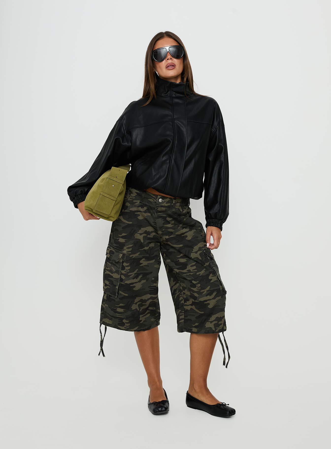 Hudsen Longline Cargo Shorts Camo