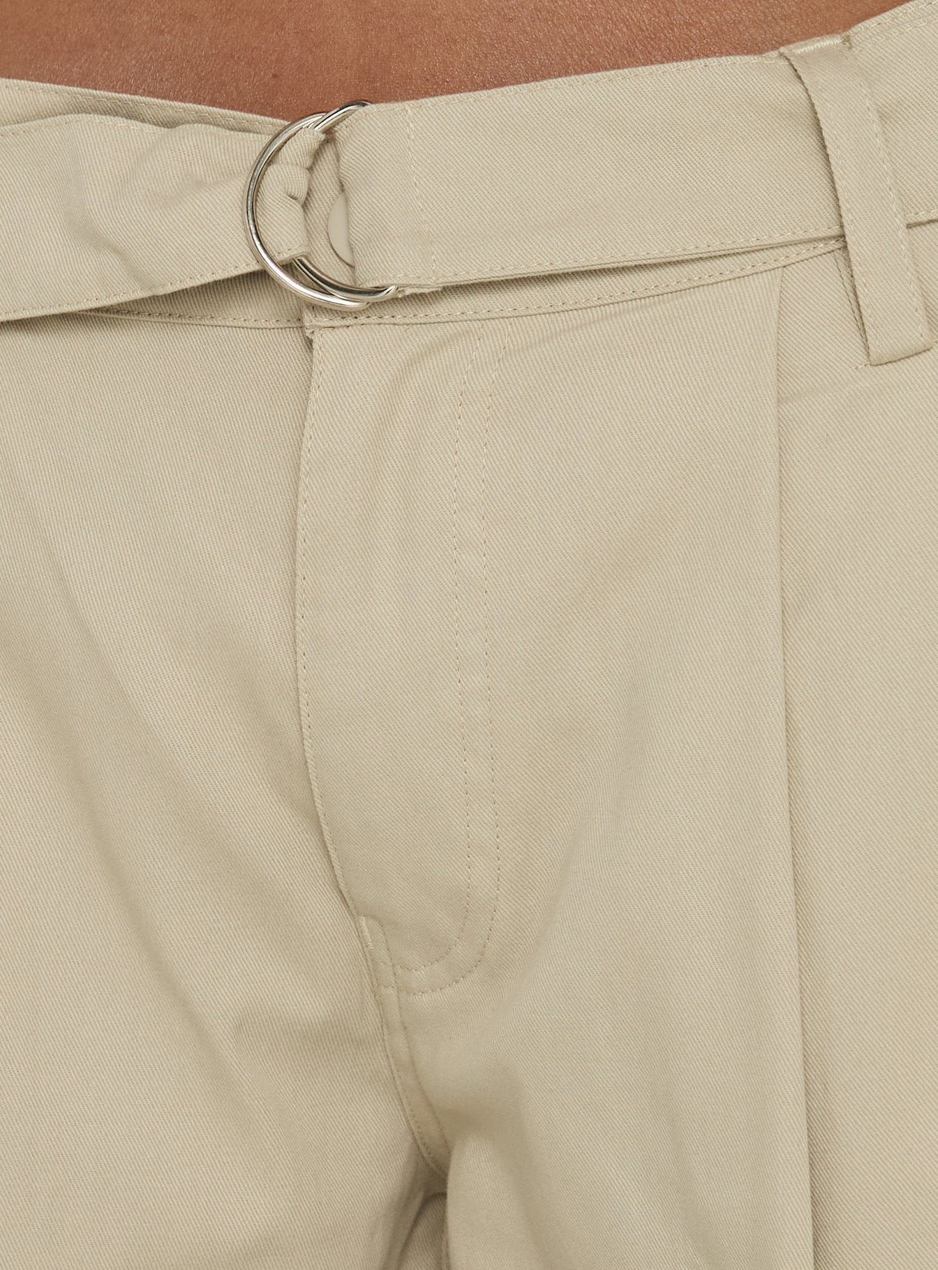 Niso Pleat Short Beige