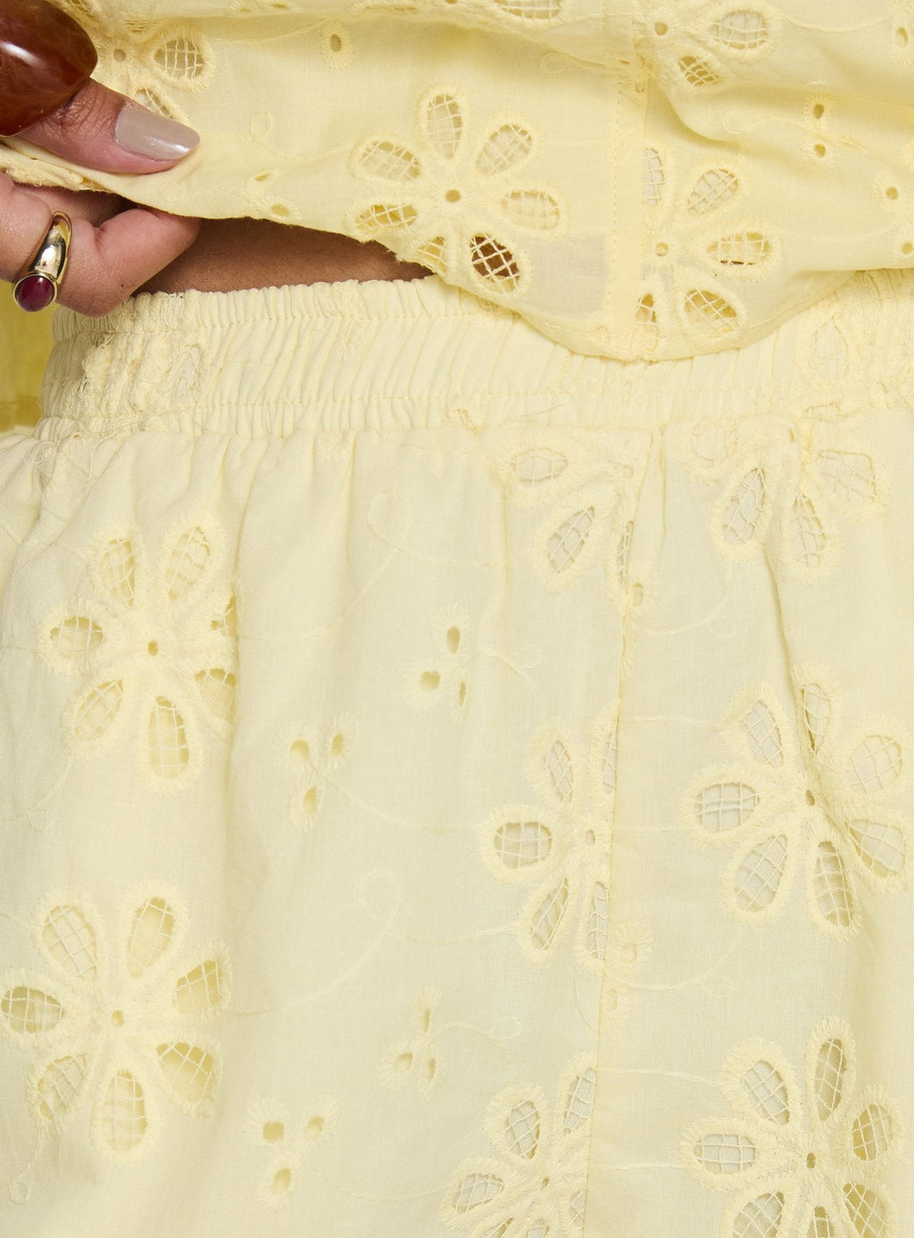Lindey Embroidered Shorts Yellow