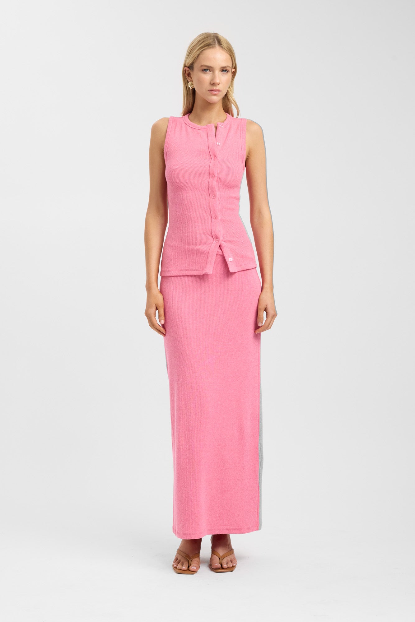 Bec Button Tank
