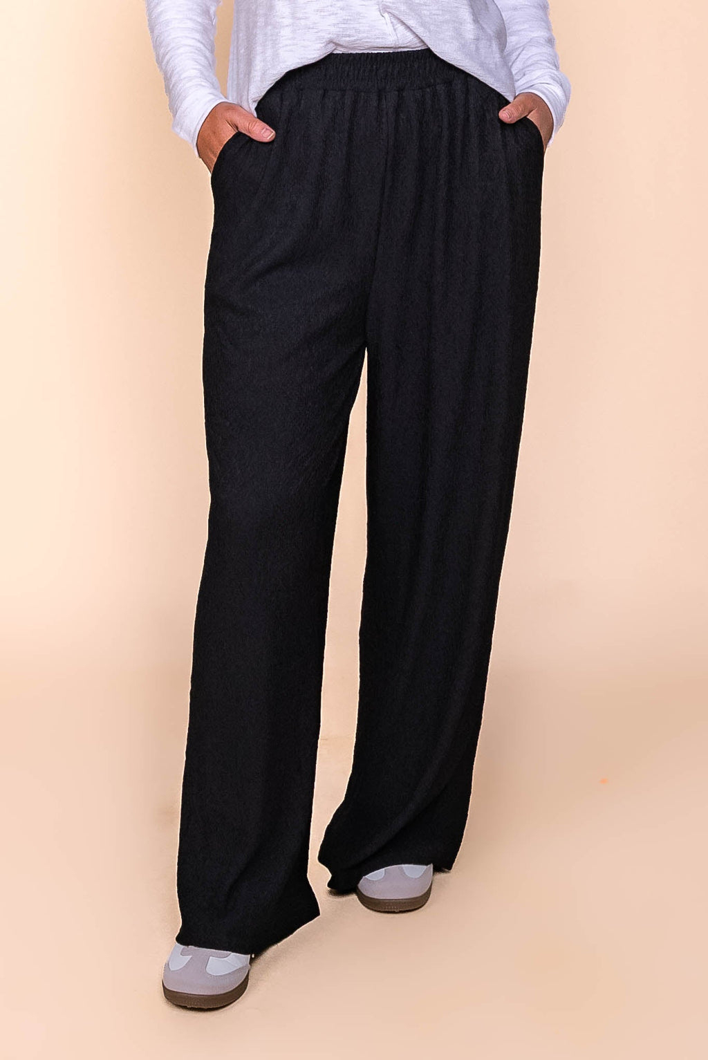 Penelope Crepe Wide Pants in Black