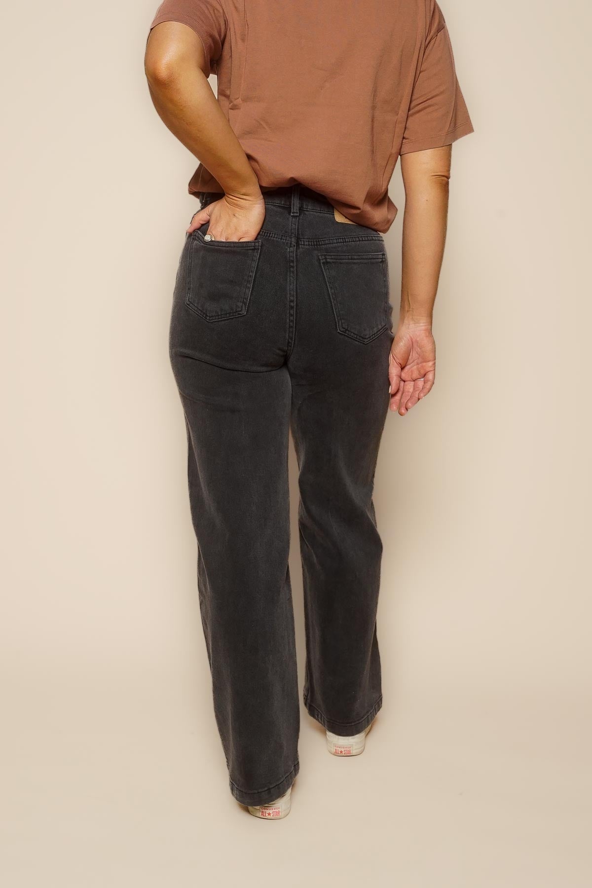 Jacqui Wide Leg Jeans in Washed Black - All About Eve