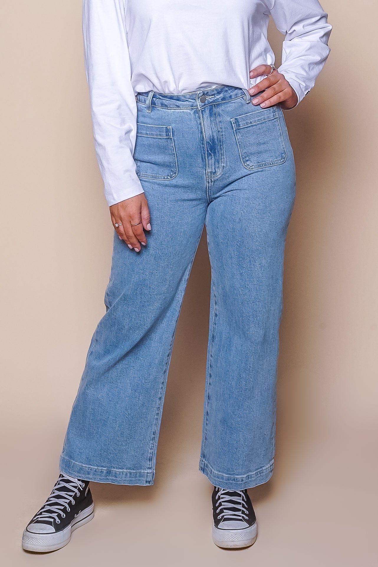 Sarah Wide Leg Jeans in Light Blue - Foxwood
