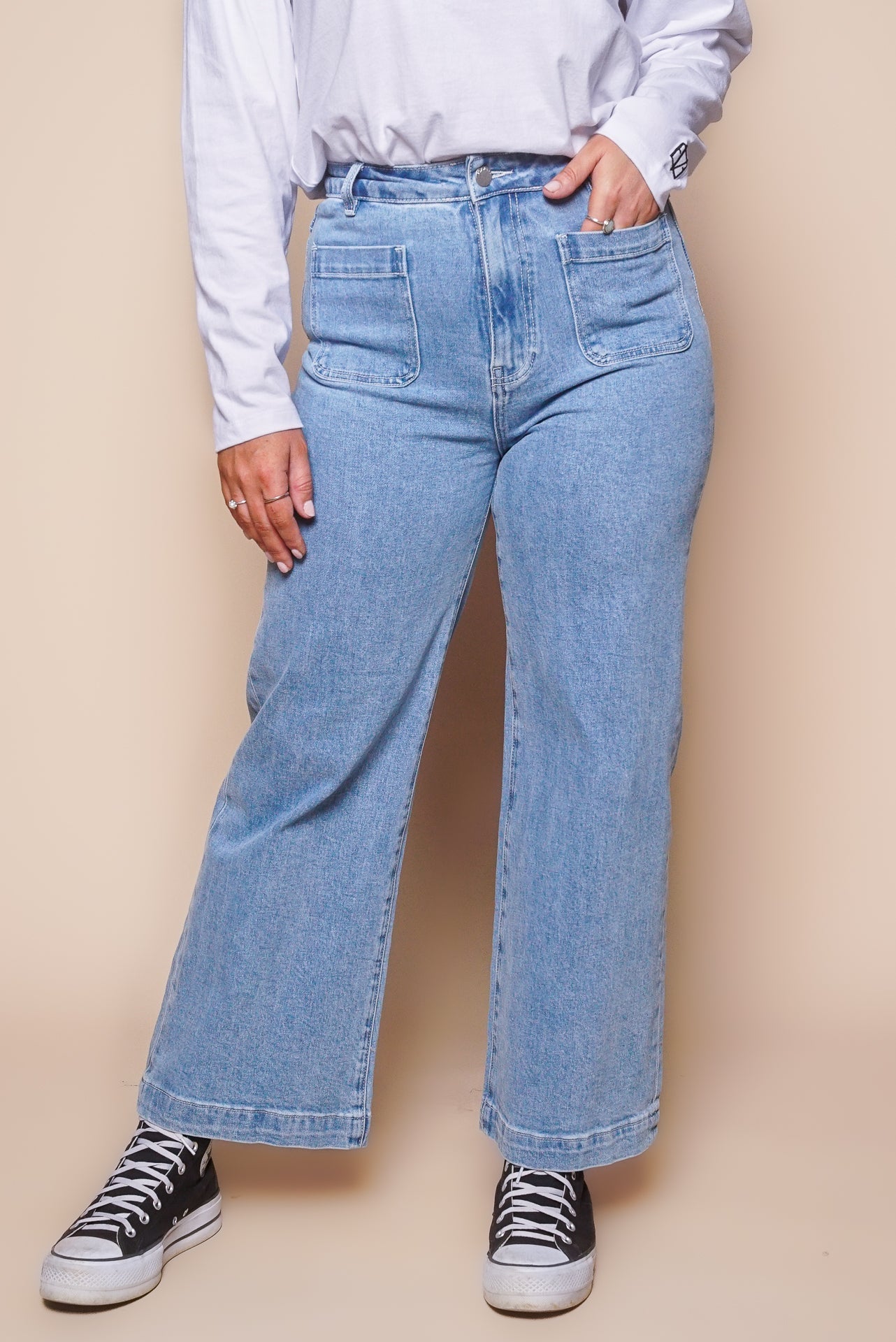 Sarah Wide Leg Jeans in Light Blue - Foxwood