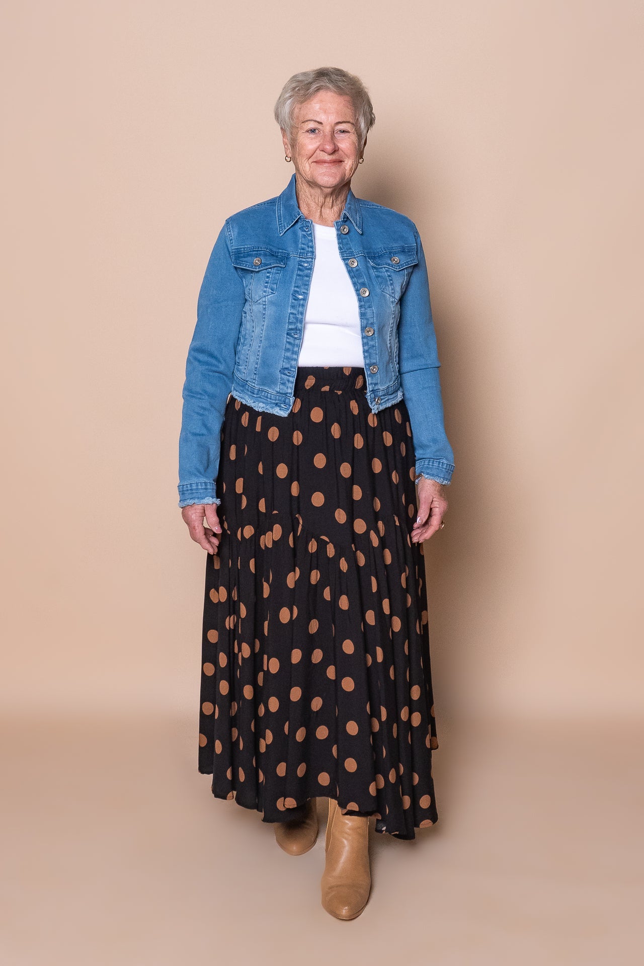 Toris Midi Skirt in Black