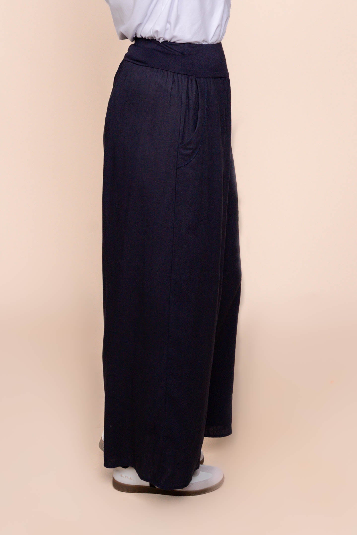 Olena Wide Leg Pants in Navy