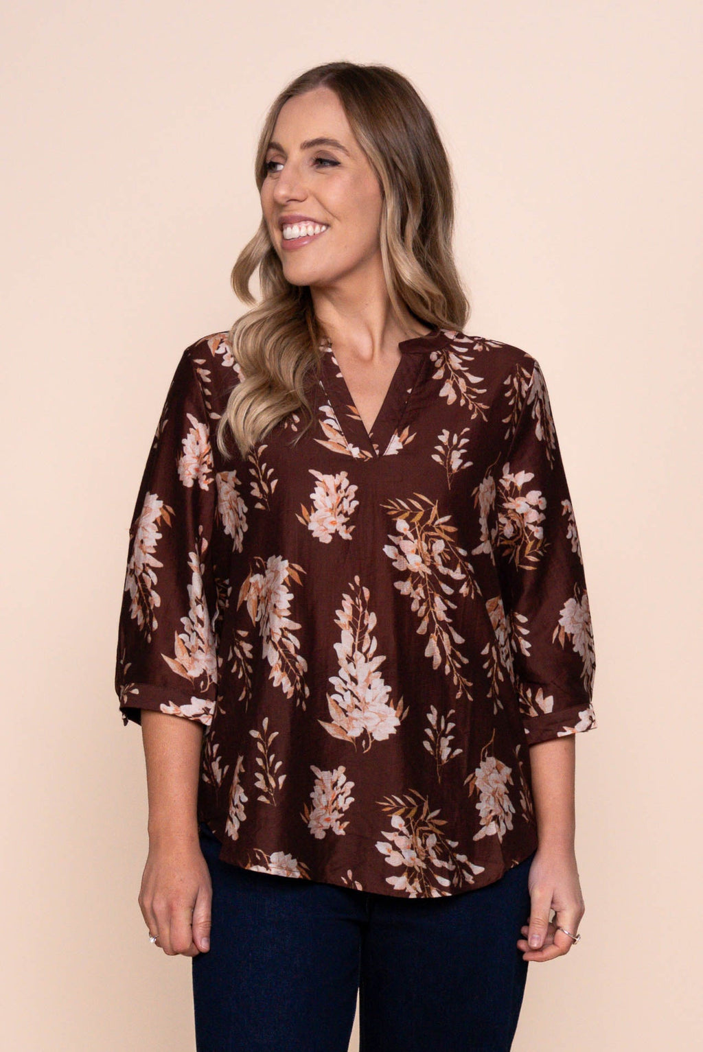 Marisha Floral Top in Chocolate