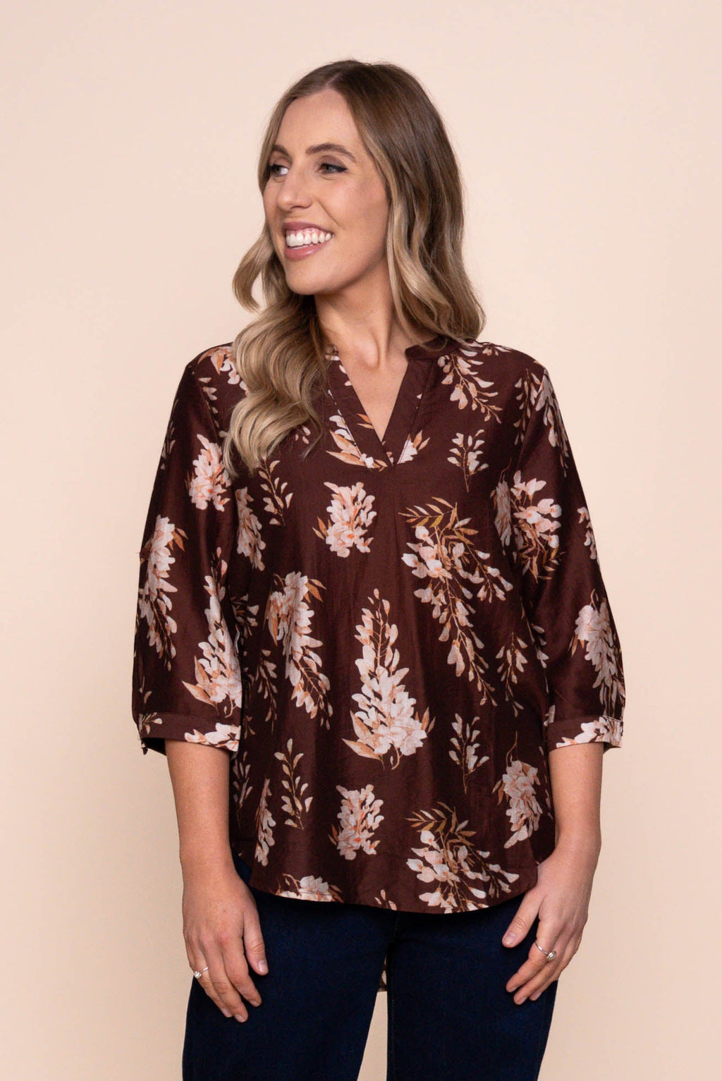 Marisha Floral Top in Chocolate