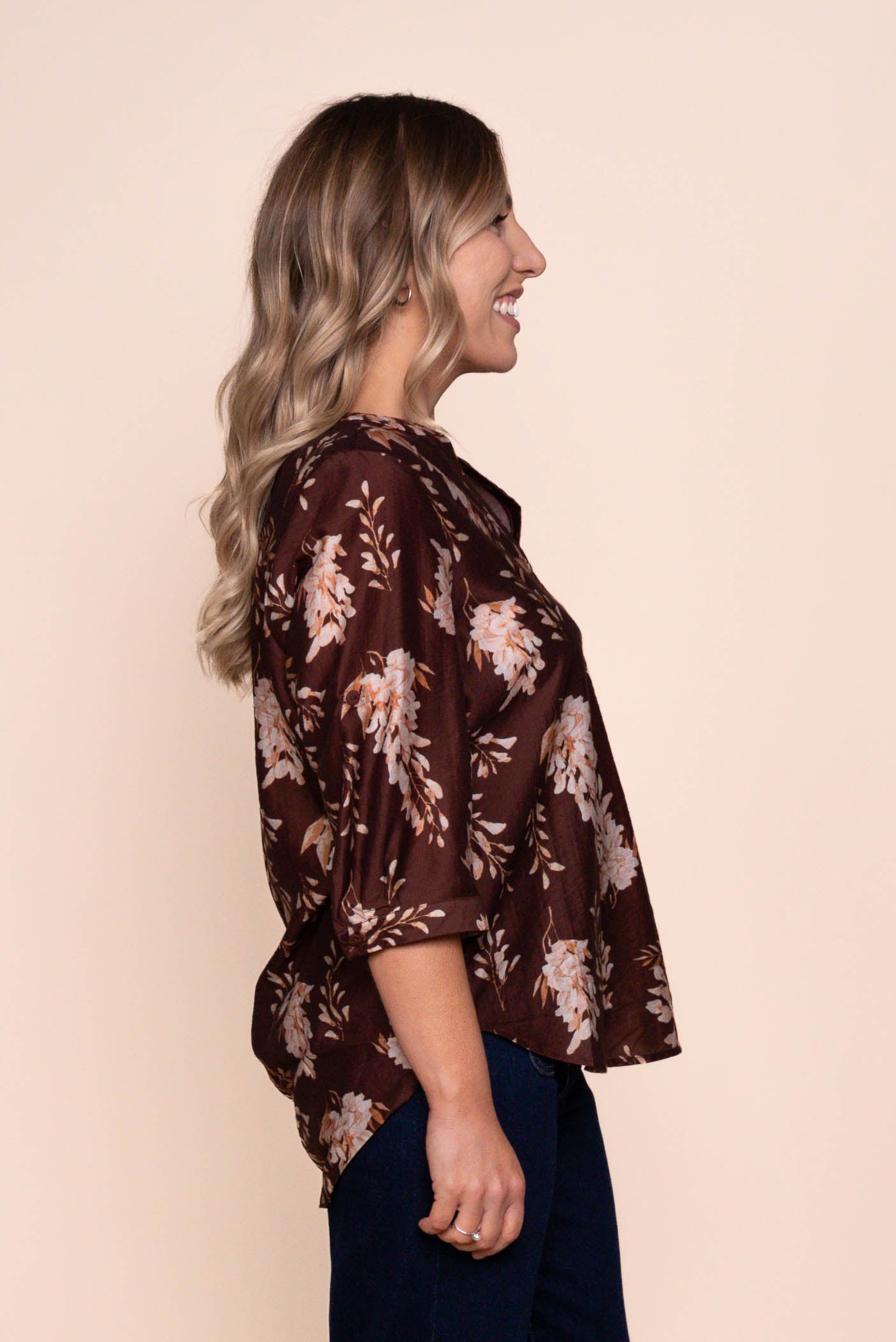 Marisha Floral Top in Chocolate