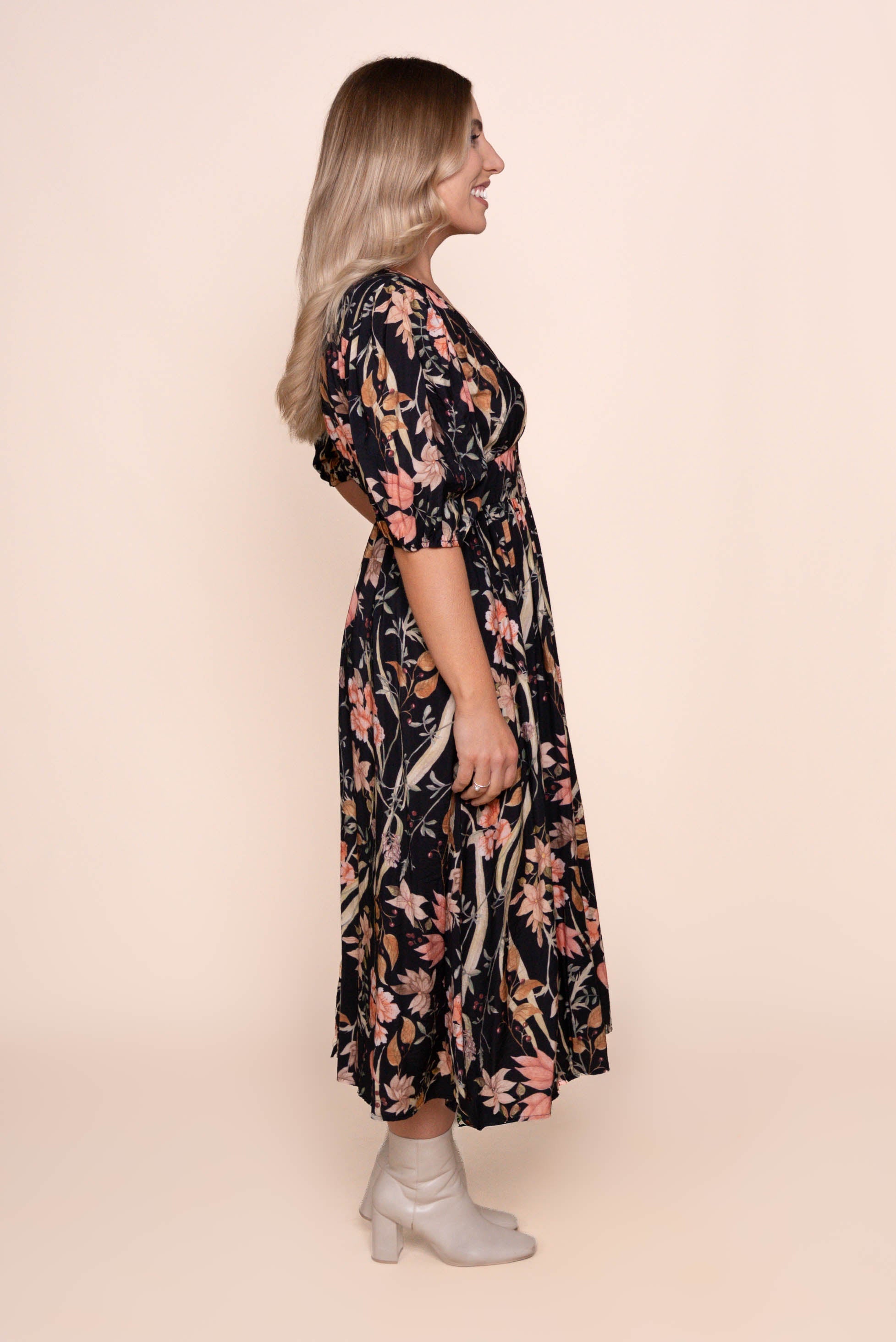 Nylah Midi Dress in Black