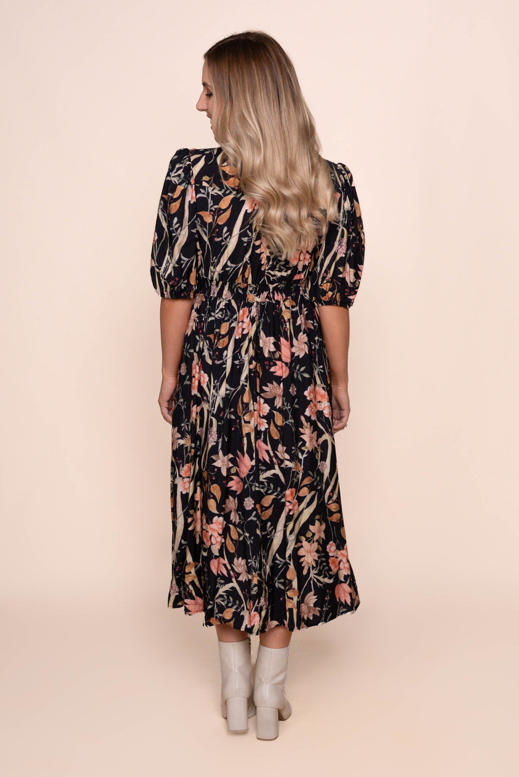 Nylah Midi Dress in Black