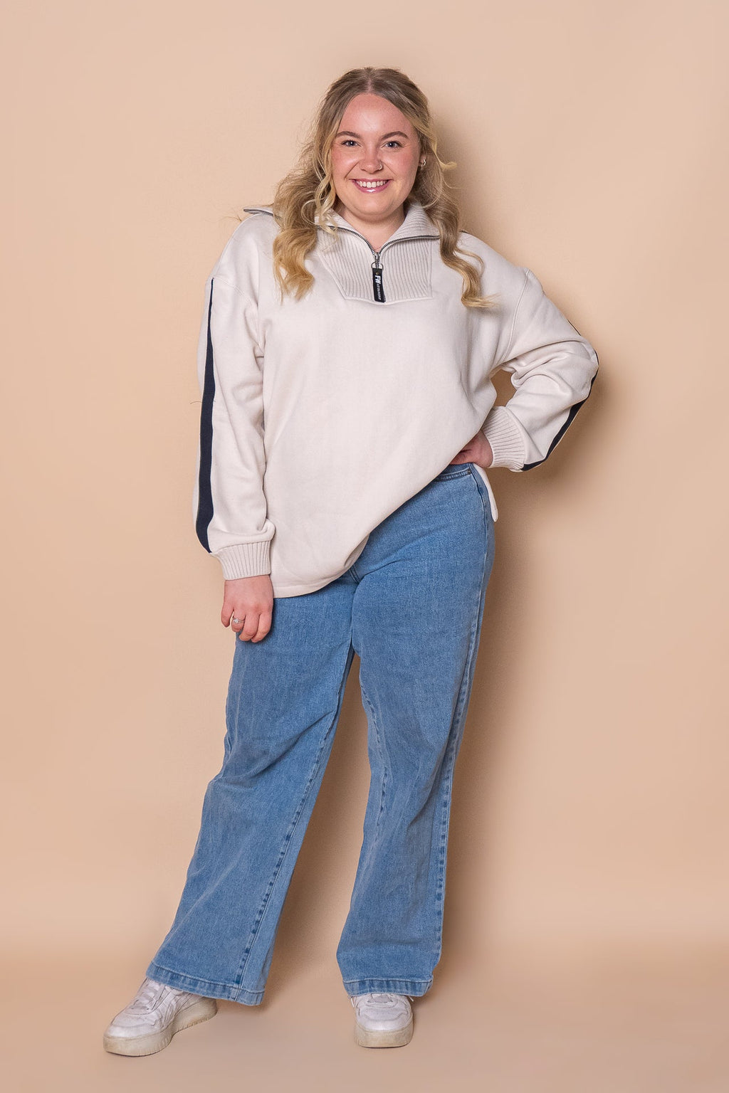 Knit Collar Crew in Bone - Foxwood
