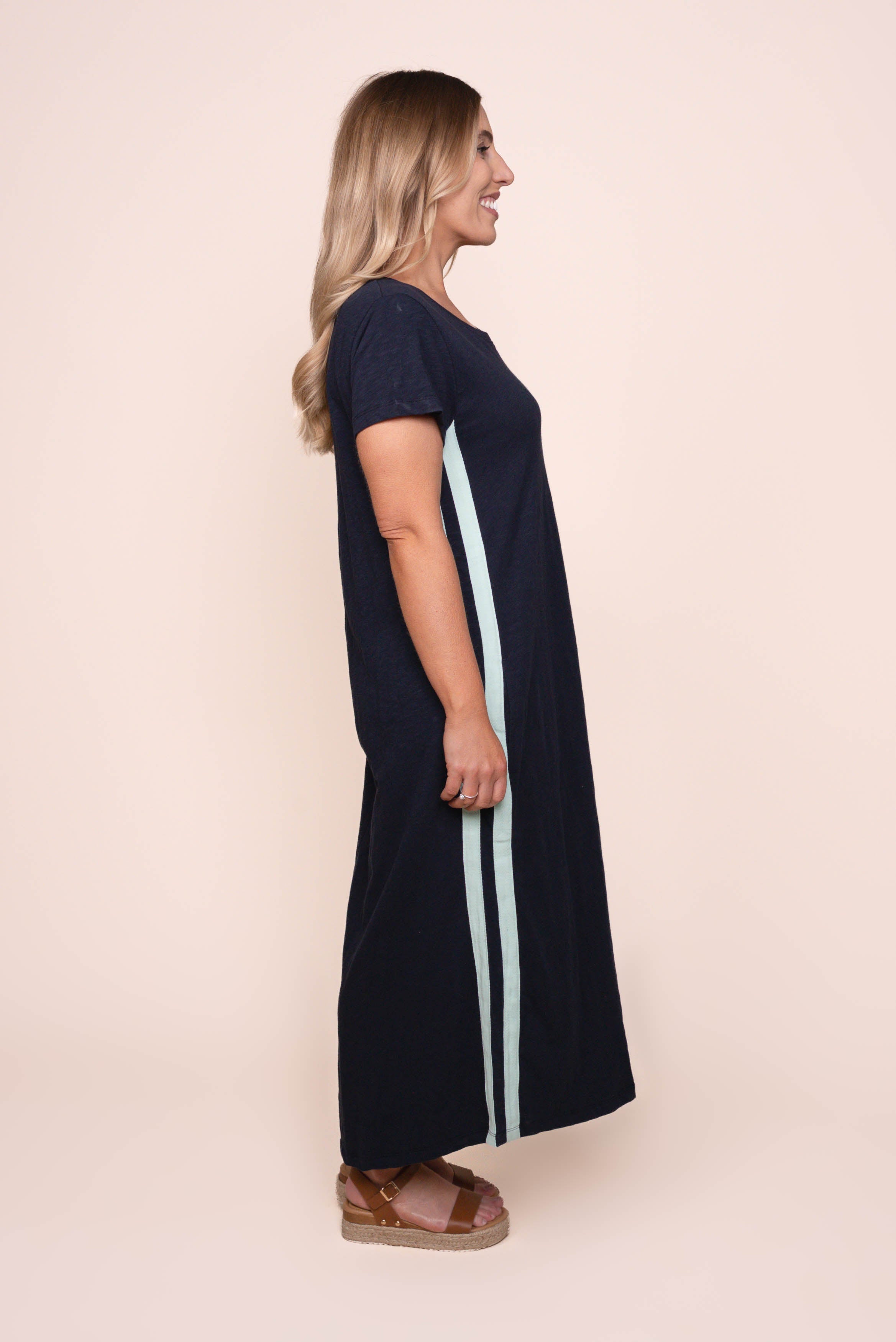 Recovery Dress in Navy and Mint - Foxwood
