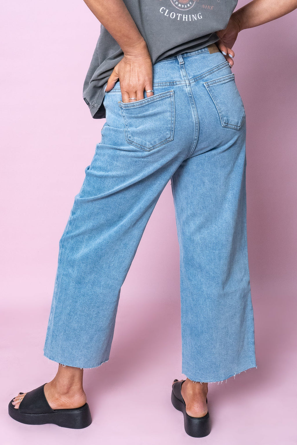 Charlie High Rise Wide Leg Heritage Jeans in Denim - All About Eve