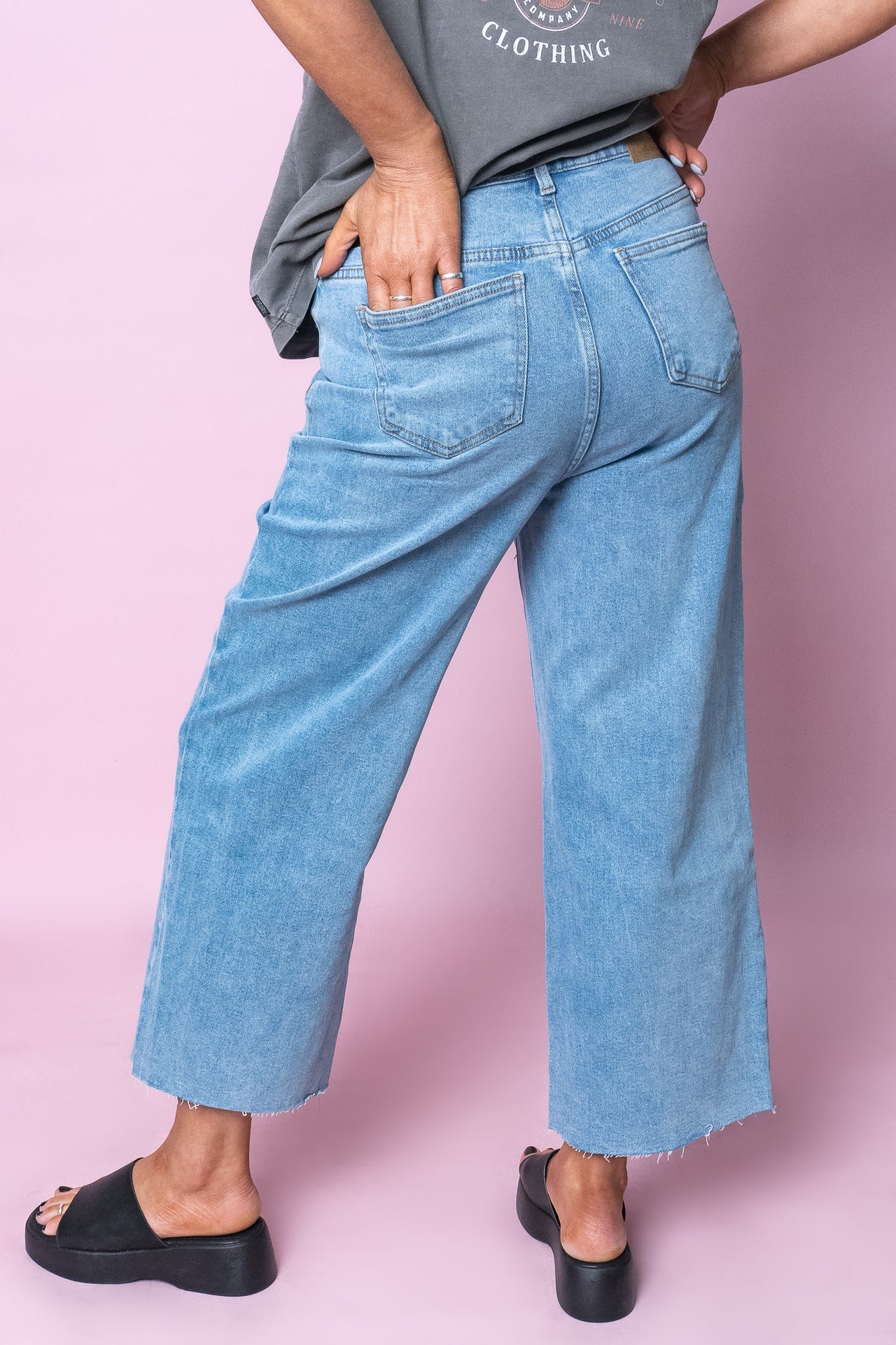 Charlie High Rise Wide Leg Heritage Jeans in Denim - All About Eve