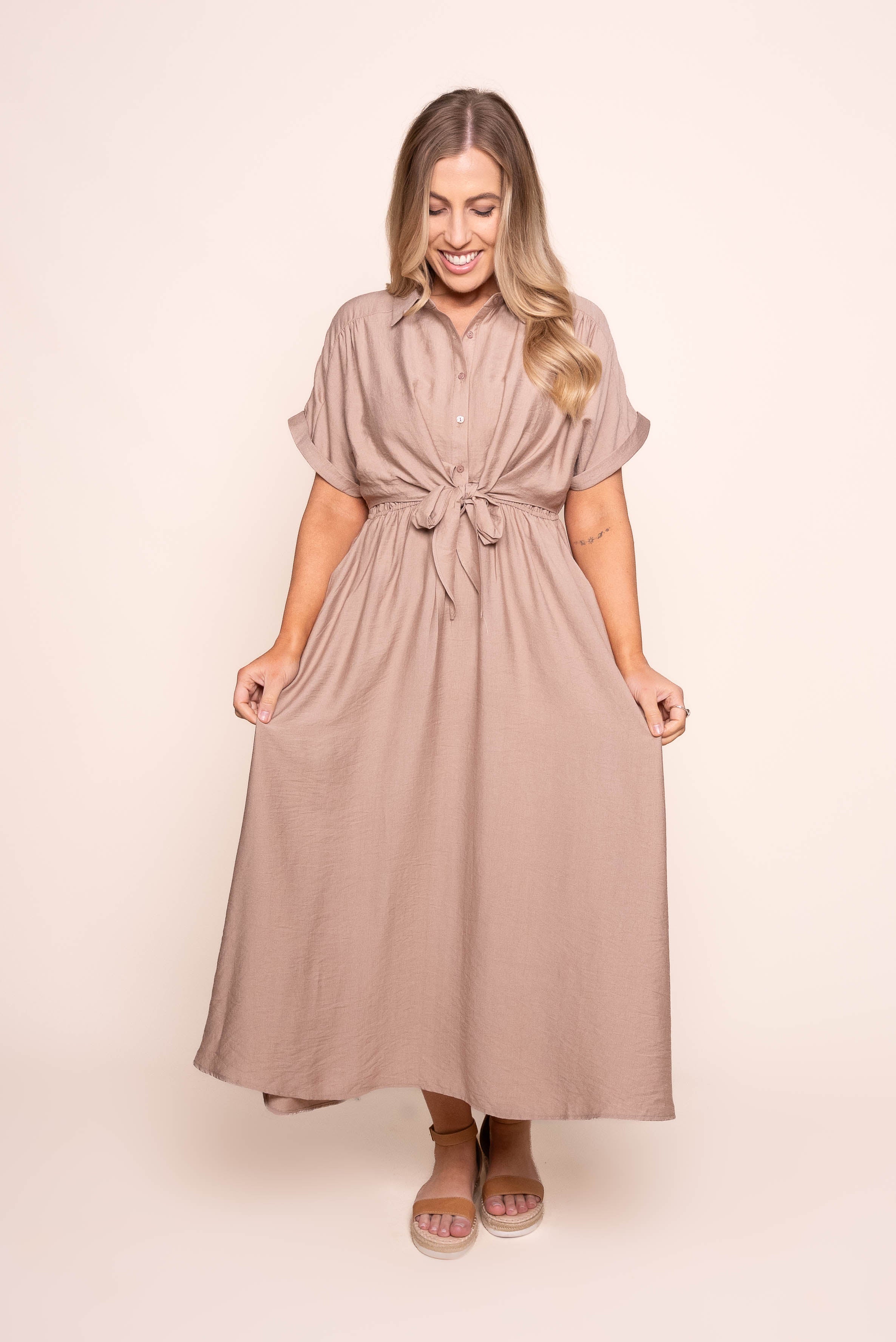 Eleanora Shirt Midi Dress in Taupe