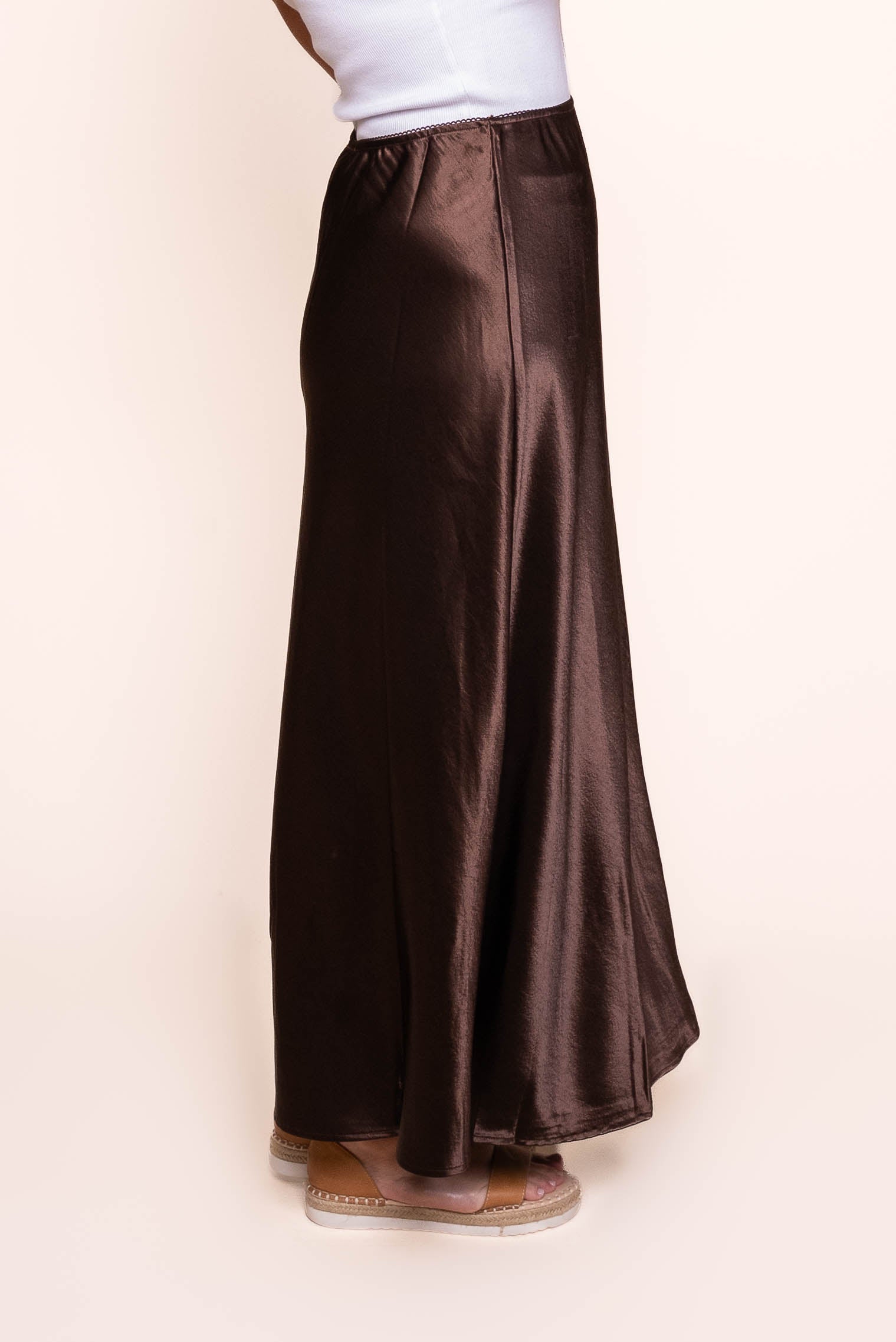 Rilla Satin Midi Skirt in Chocolate