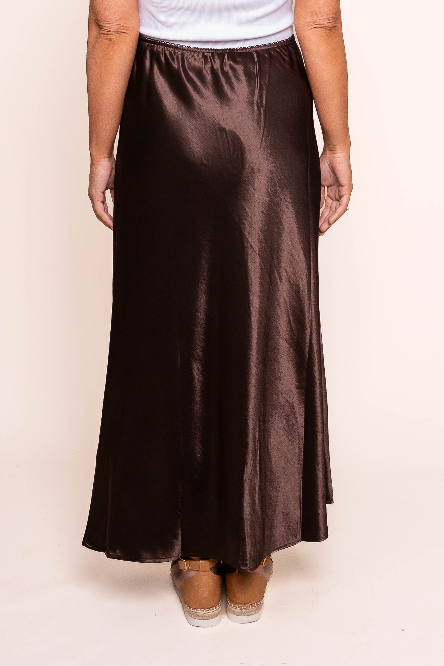 Rilla Satin Midi Skirt in Chocolate