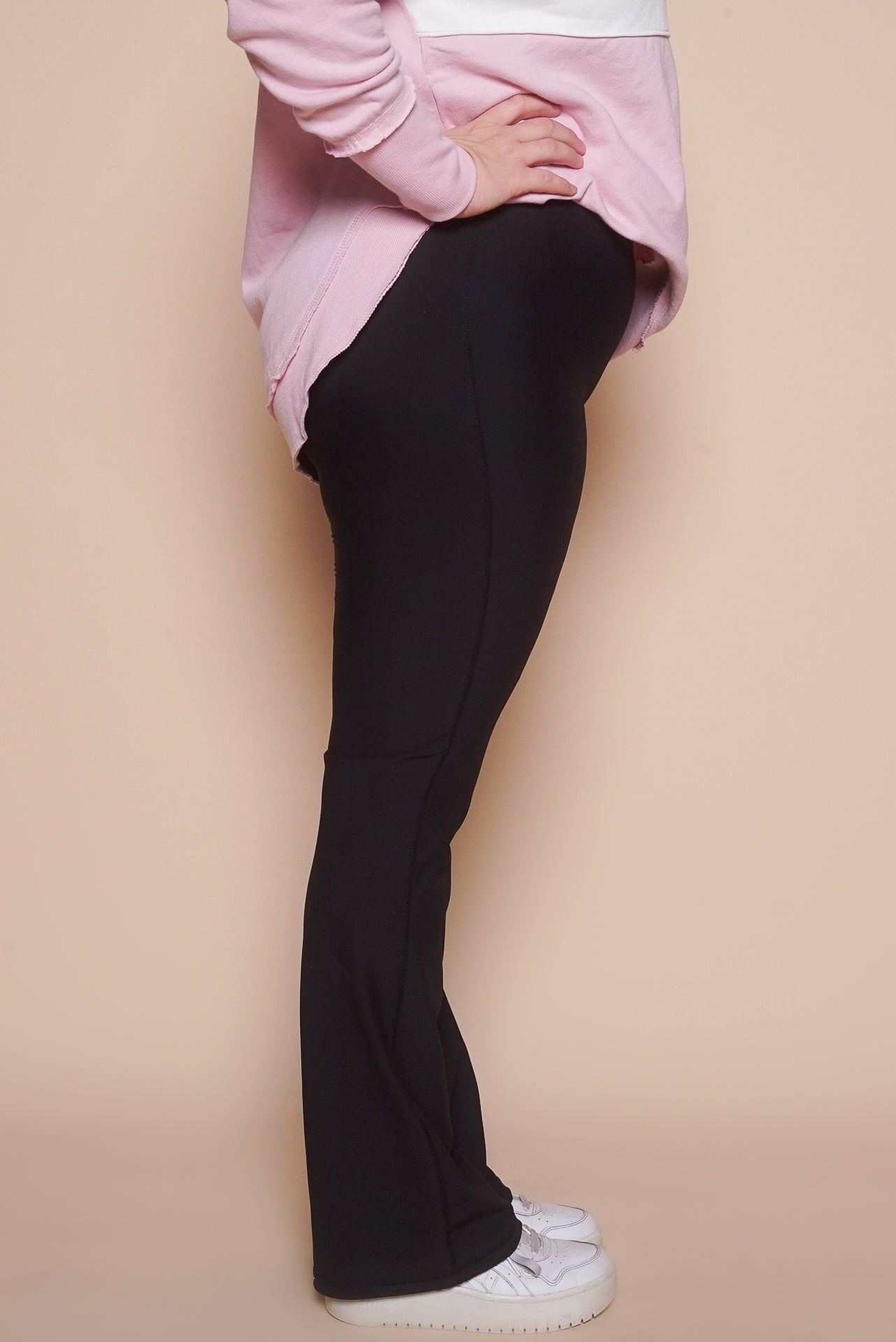 Active Rib Flare Leggings in Black - All About Eve