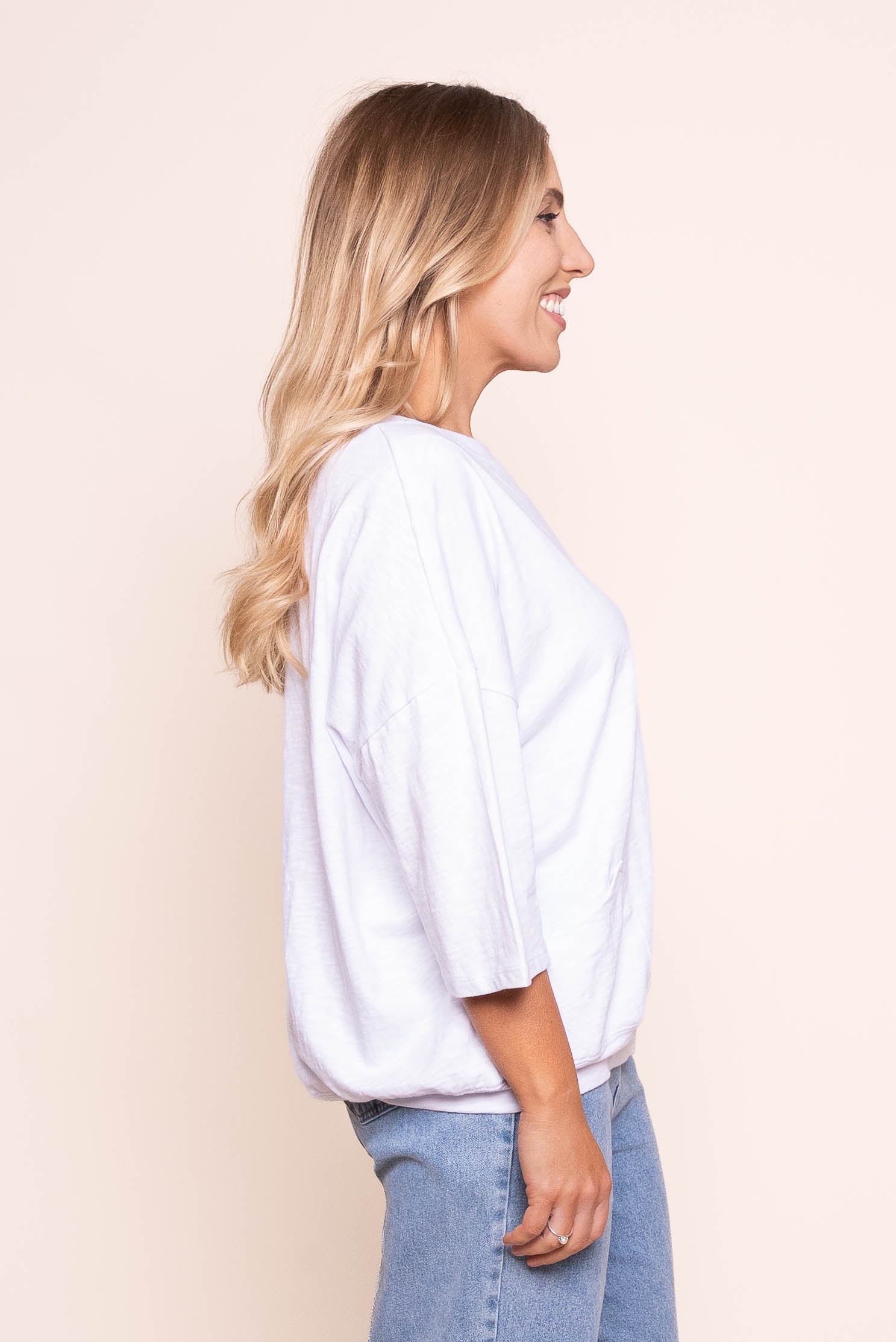 Mazie Sweat Top in White - Elm
