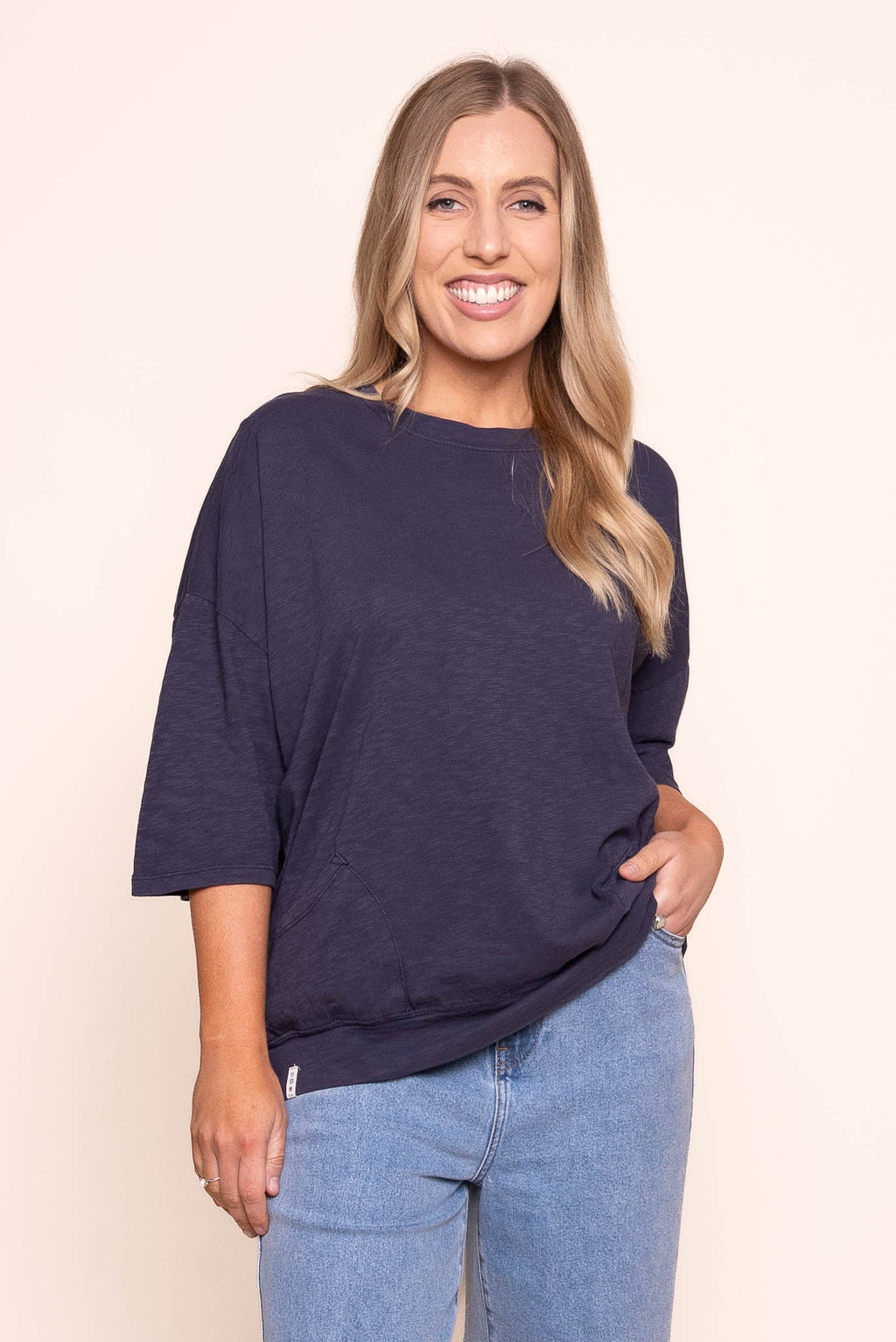 Mazie Sweat Top in Navy - Elm
