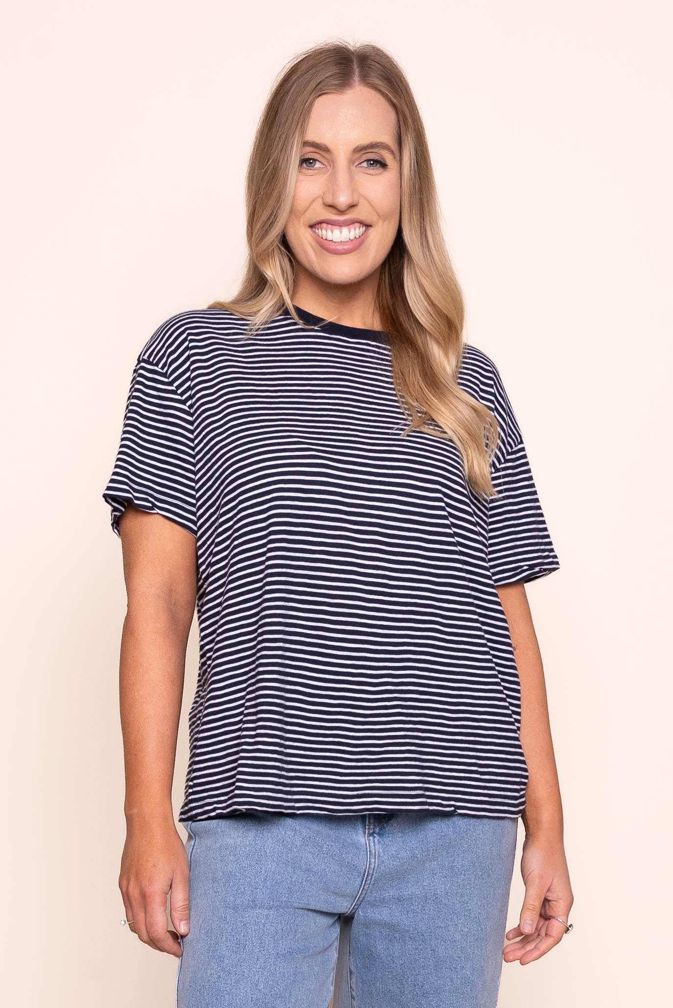 Hutch Stripe Tee in Navy/White - Foxwood