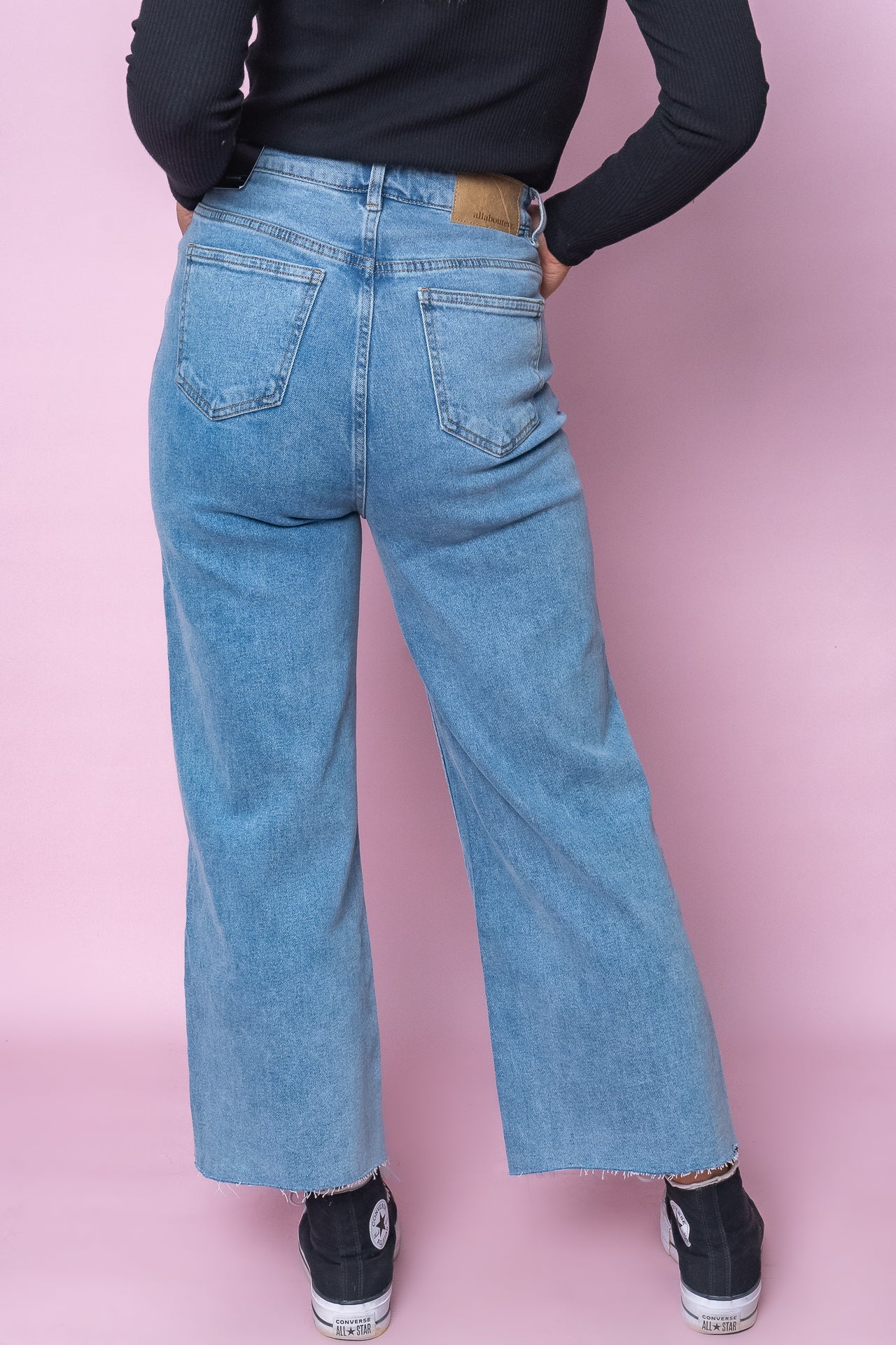 Charlie High Rise Wide Leg Heritage Jeans in Denim - All About Eve