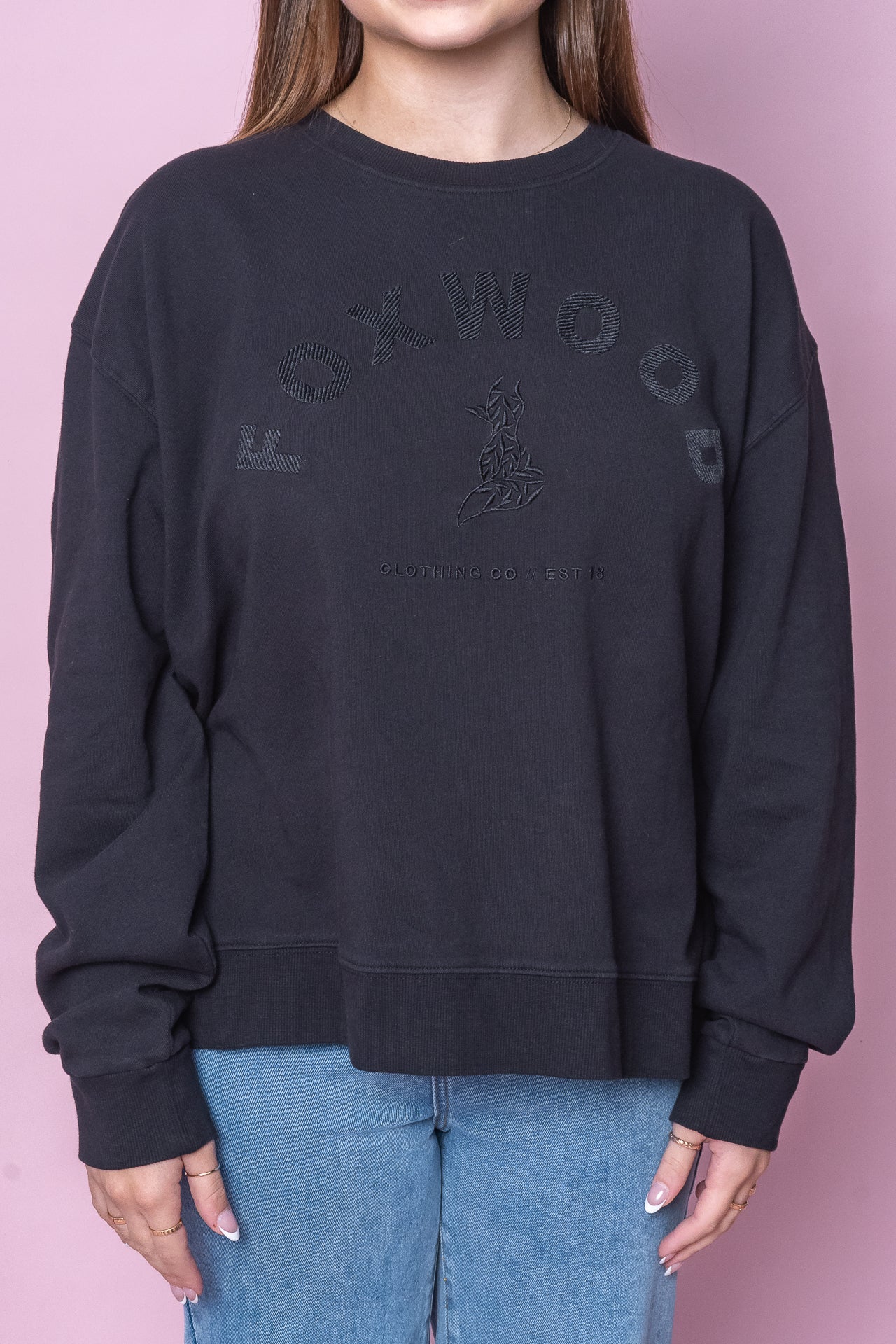 Effortless Crew in Black - Foxwood