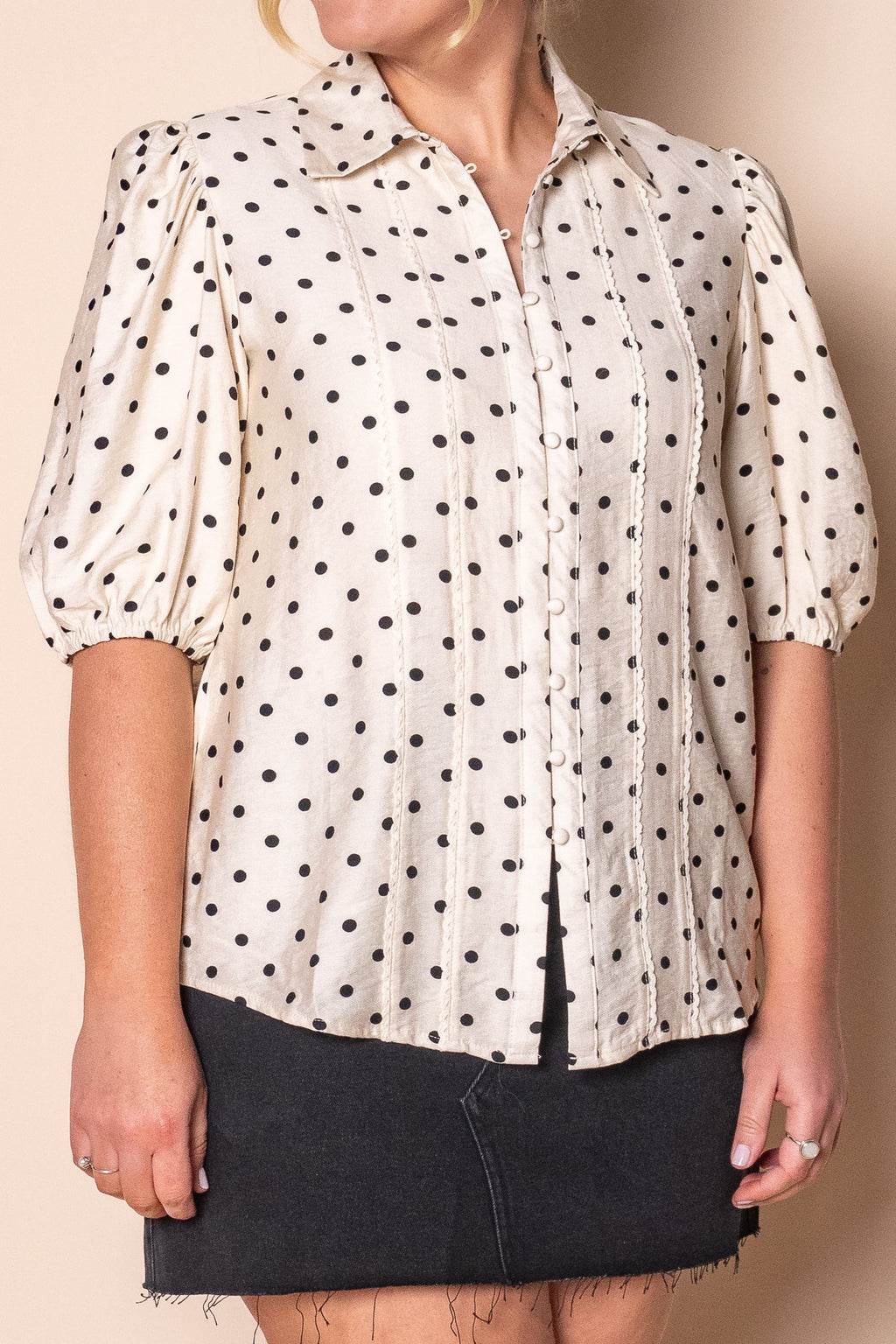 Roberts Polka Dot S/S Top in Vintage Cream