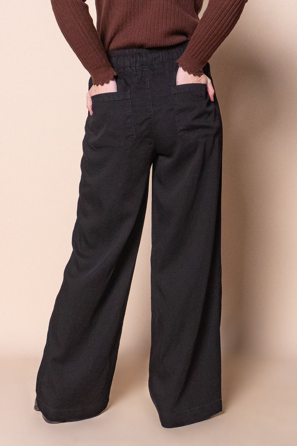 Toni Pants in Black