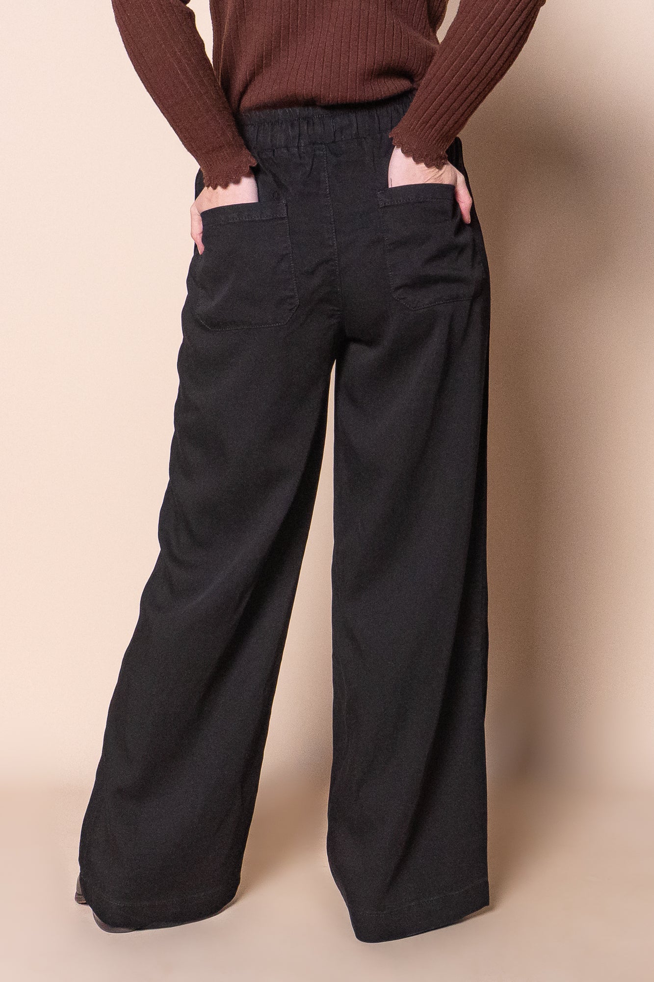 Toni Pants in Black