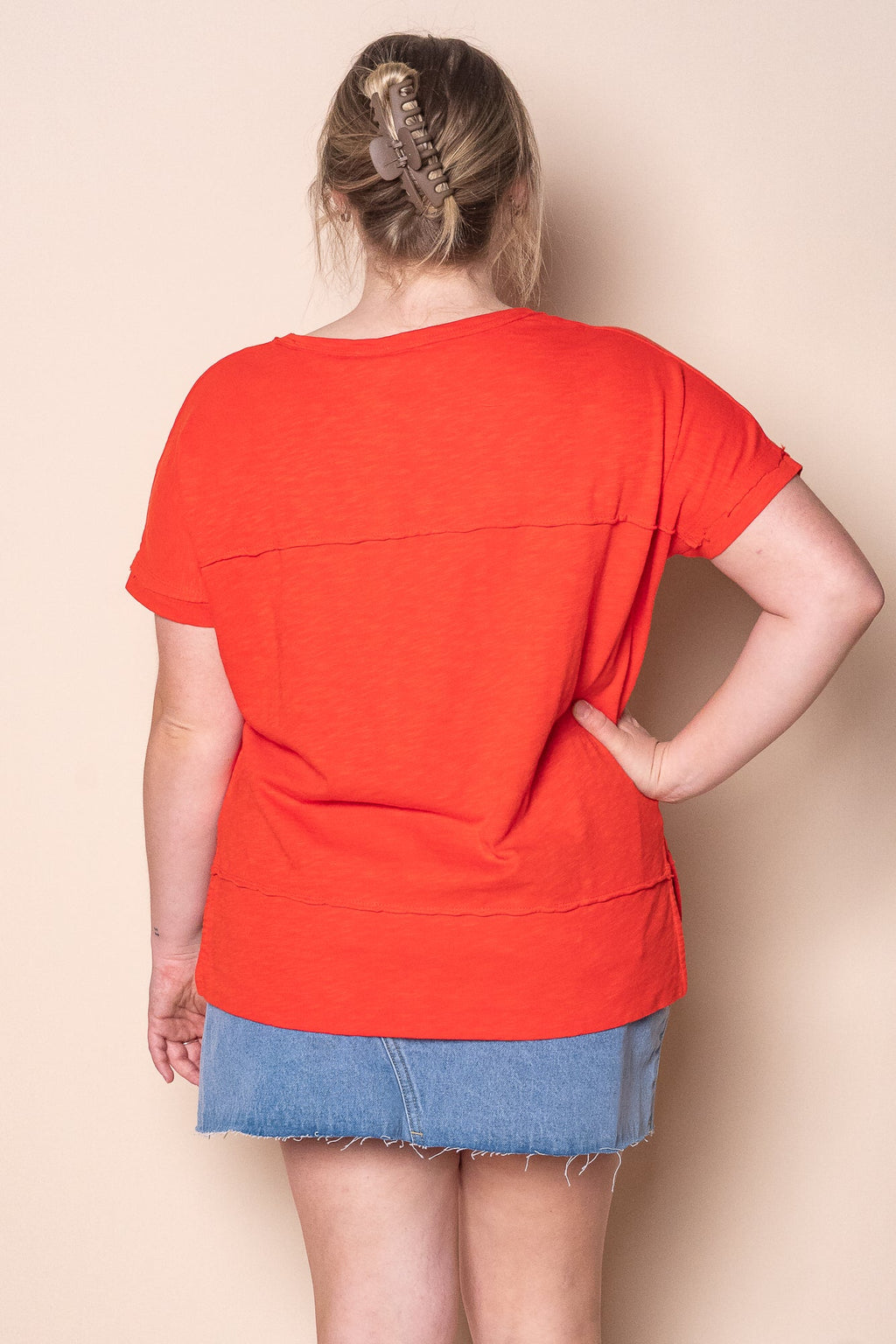 Allison Tee in Tangelo - Foxwood