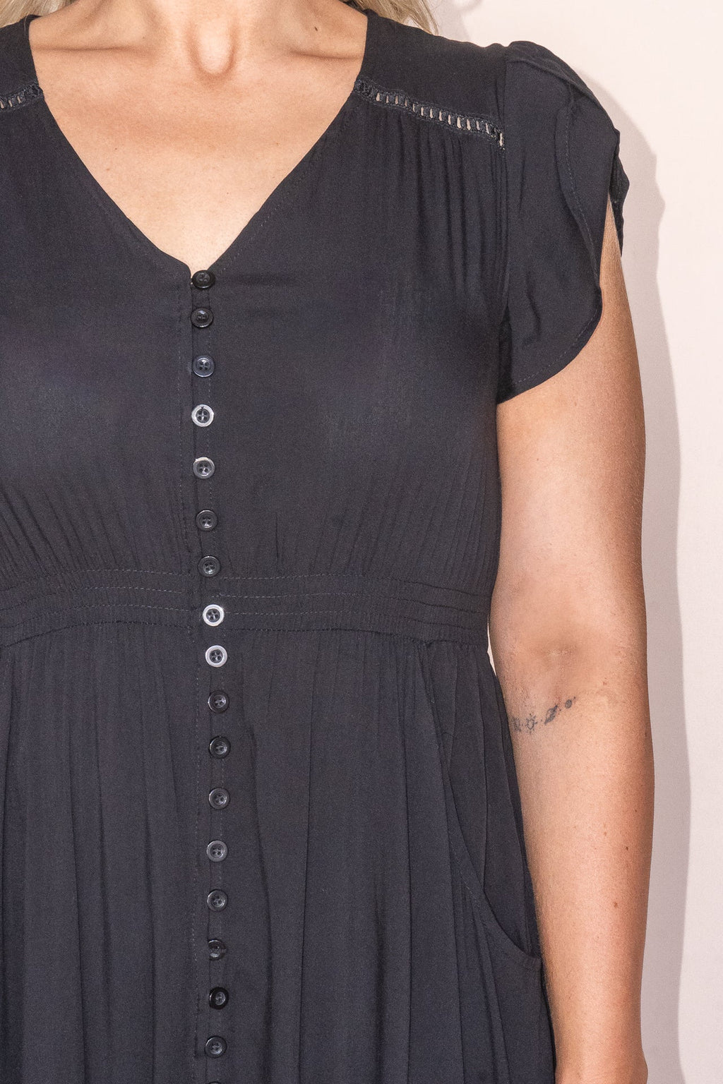 Fernie Maxi Dress in Black