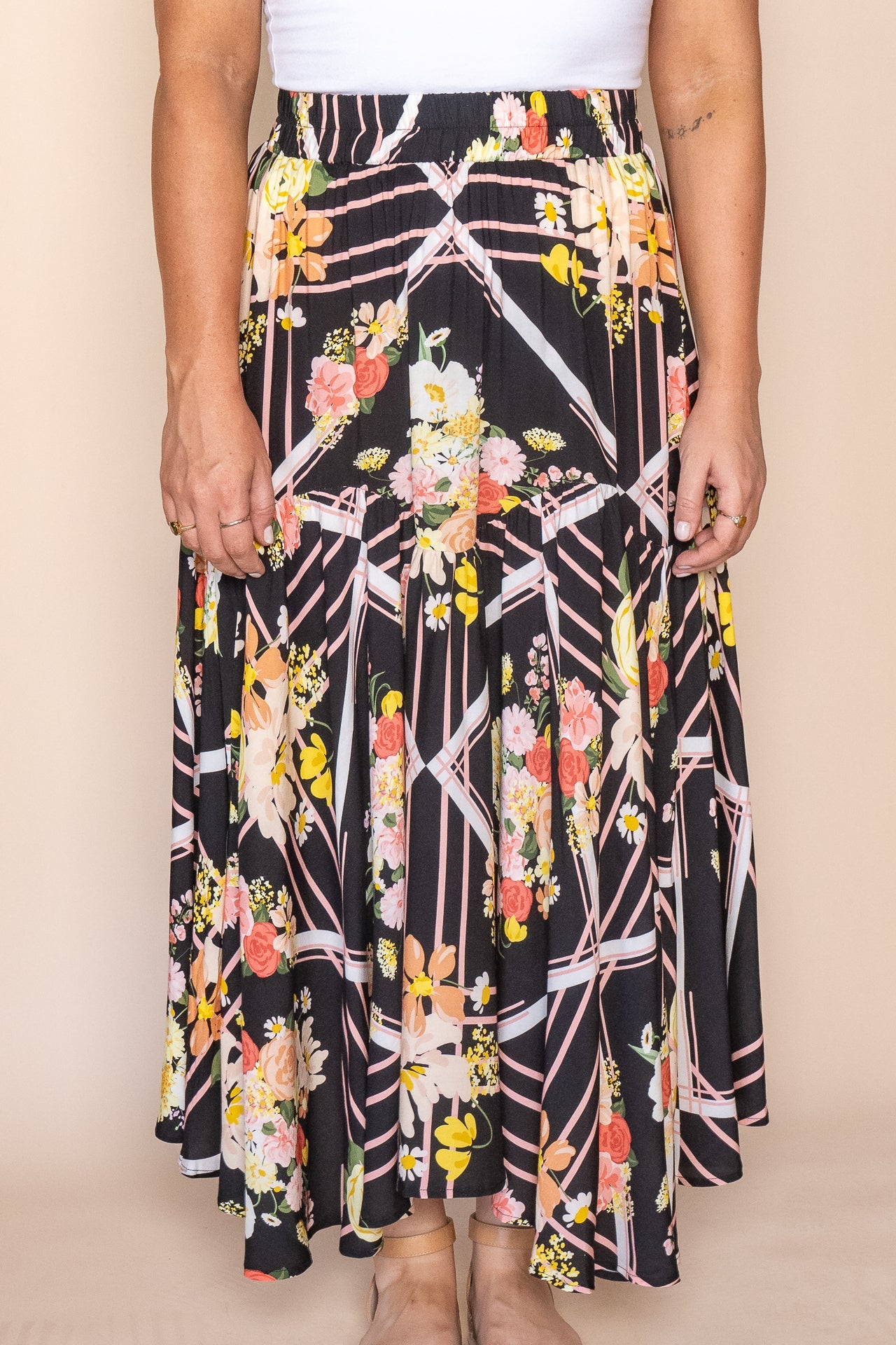 Florentina Midi Skirt in Black
