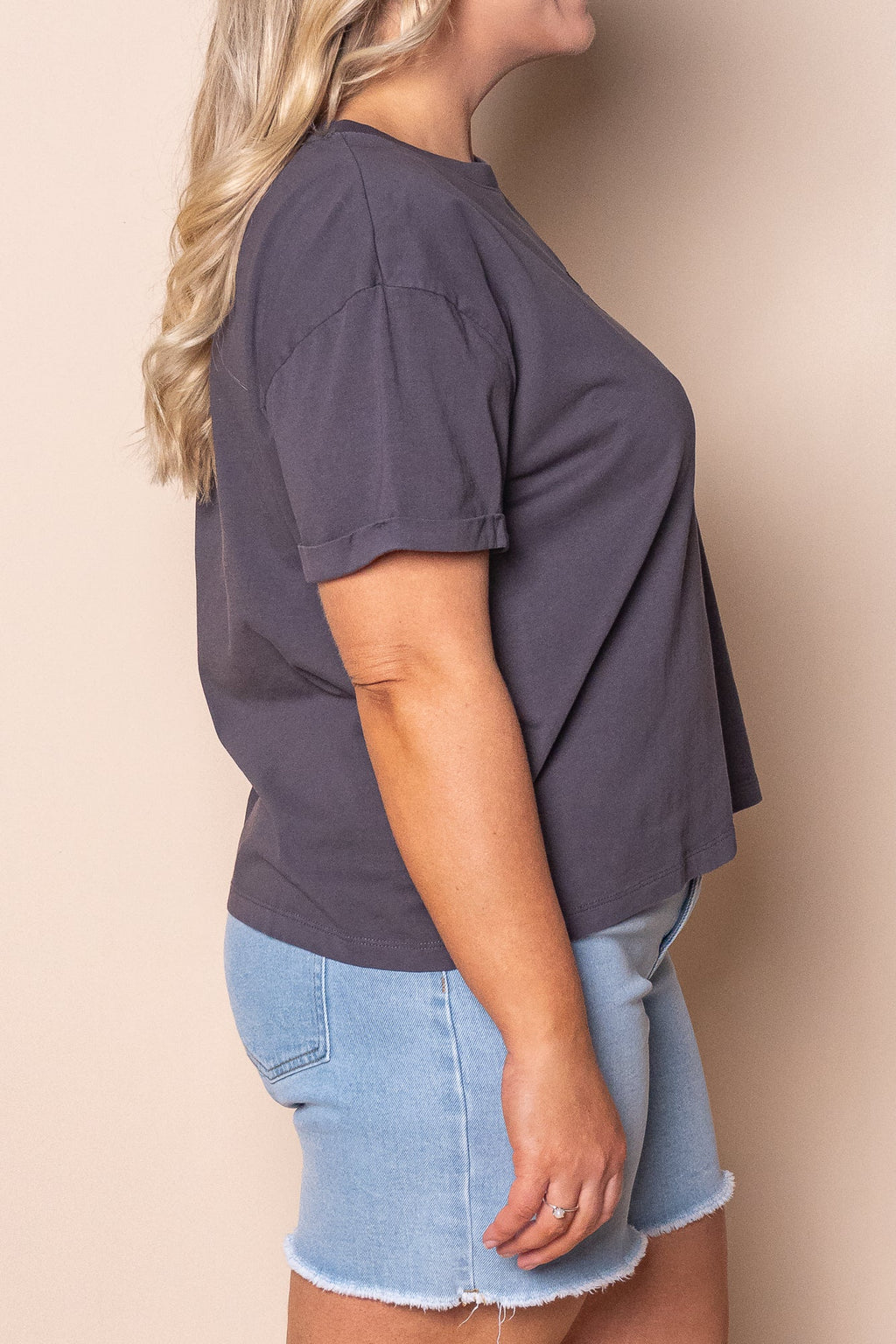 Huntleigh O/S Tee in Charcoal - Foxwood