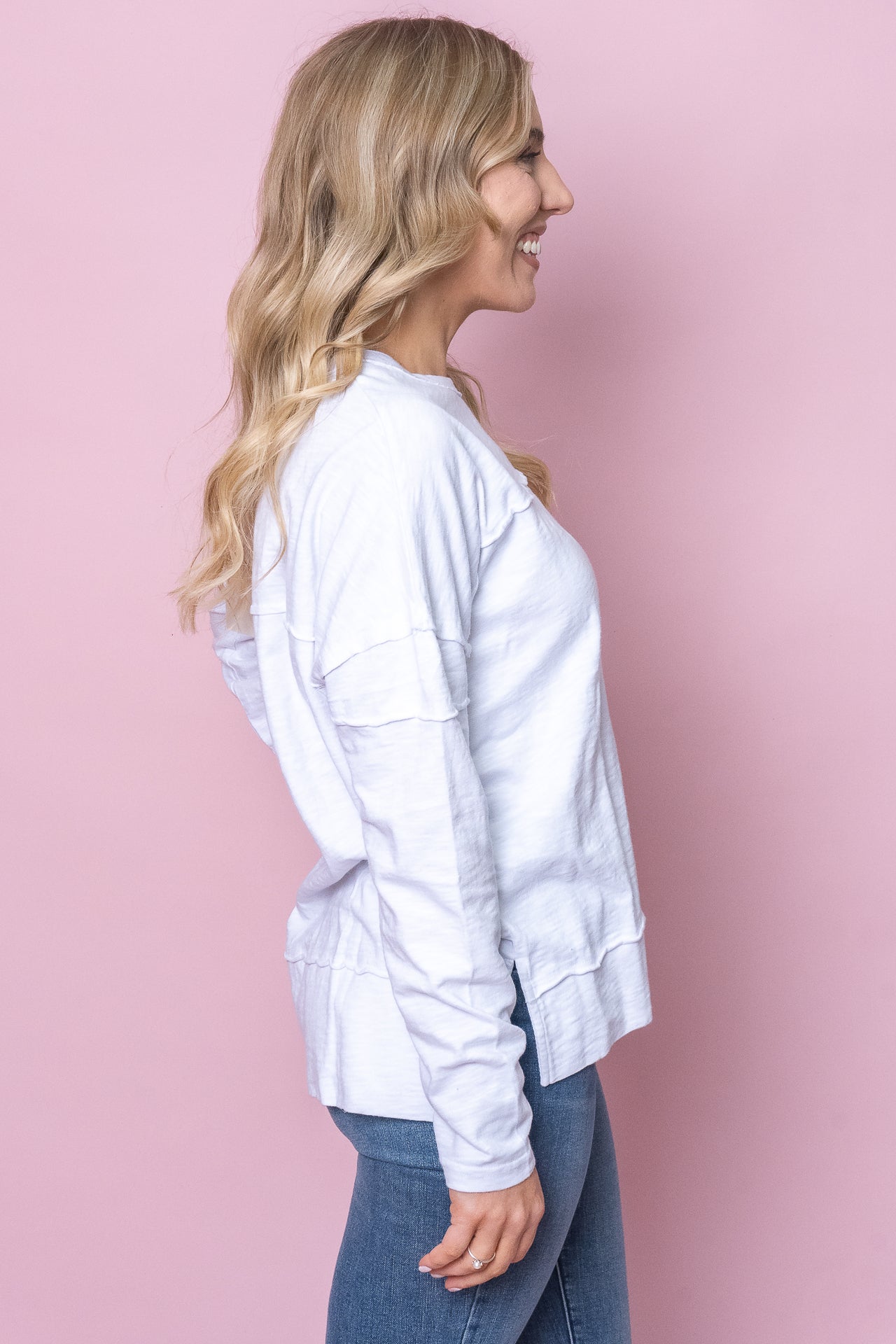 Jayne Throw On Top in White - Foxwood