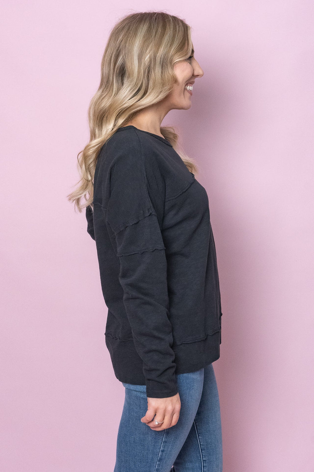 Jayne Throw On Top in Black - Foxwood