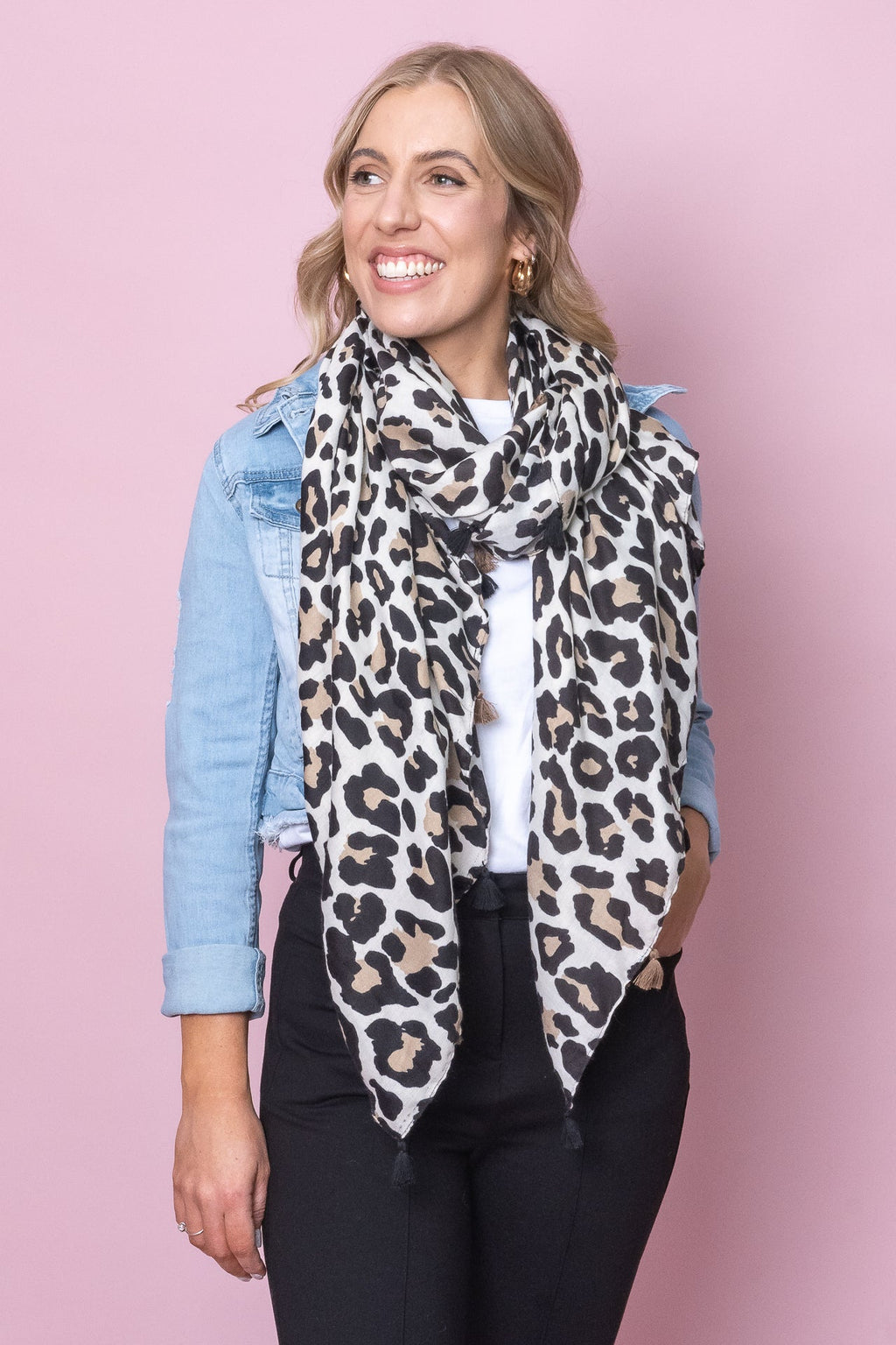 Lena Scarf in Leopard