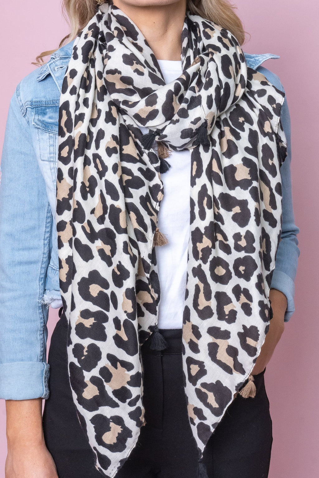 Lena Scarf in Leopard