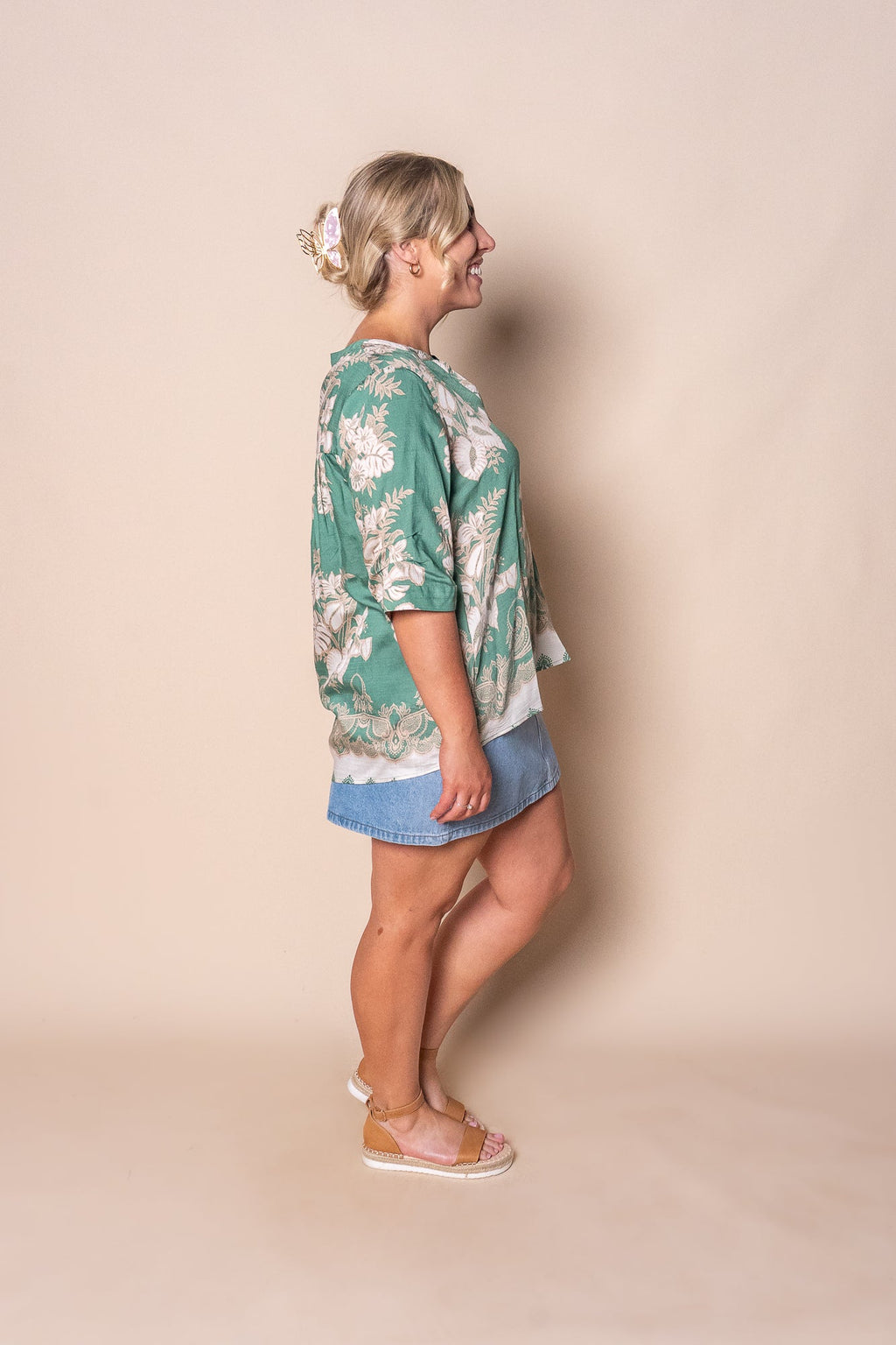 Mable Floral Border Top in Emerald