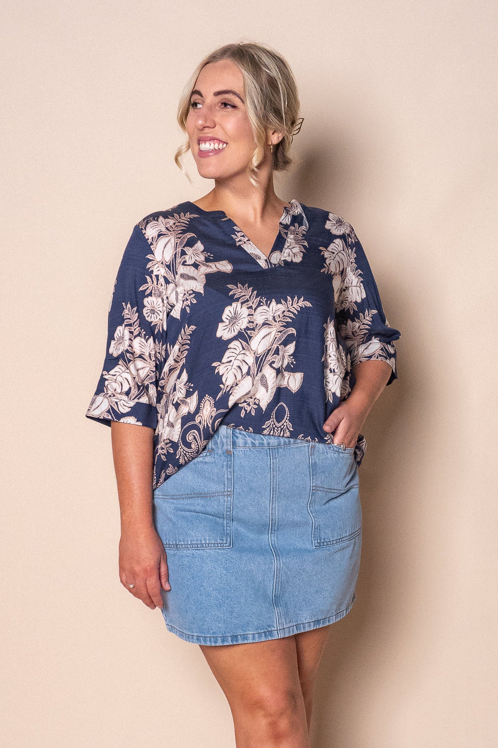 Mable Floral Border Top in Navy
