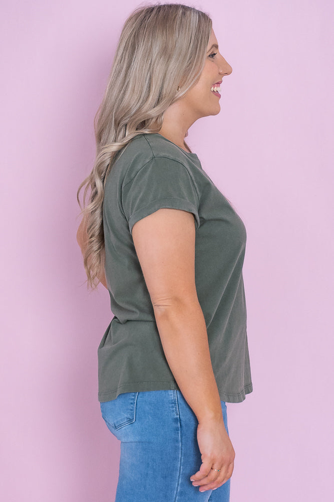 Signature Tee in Khaki - Foxwood
