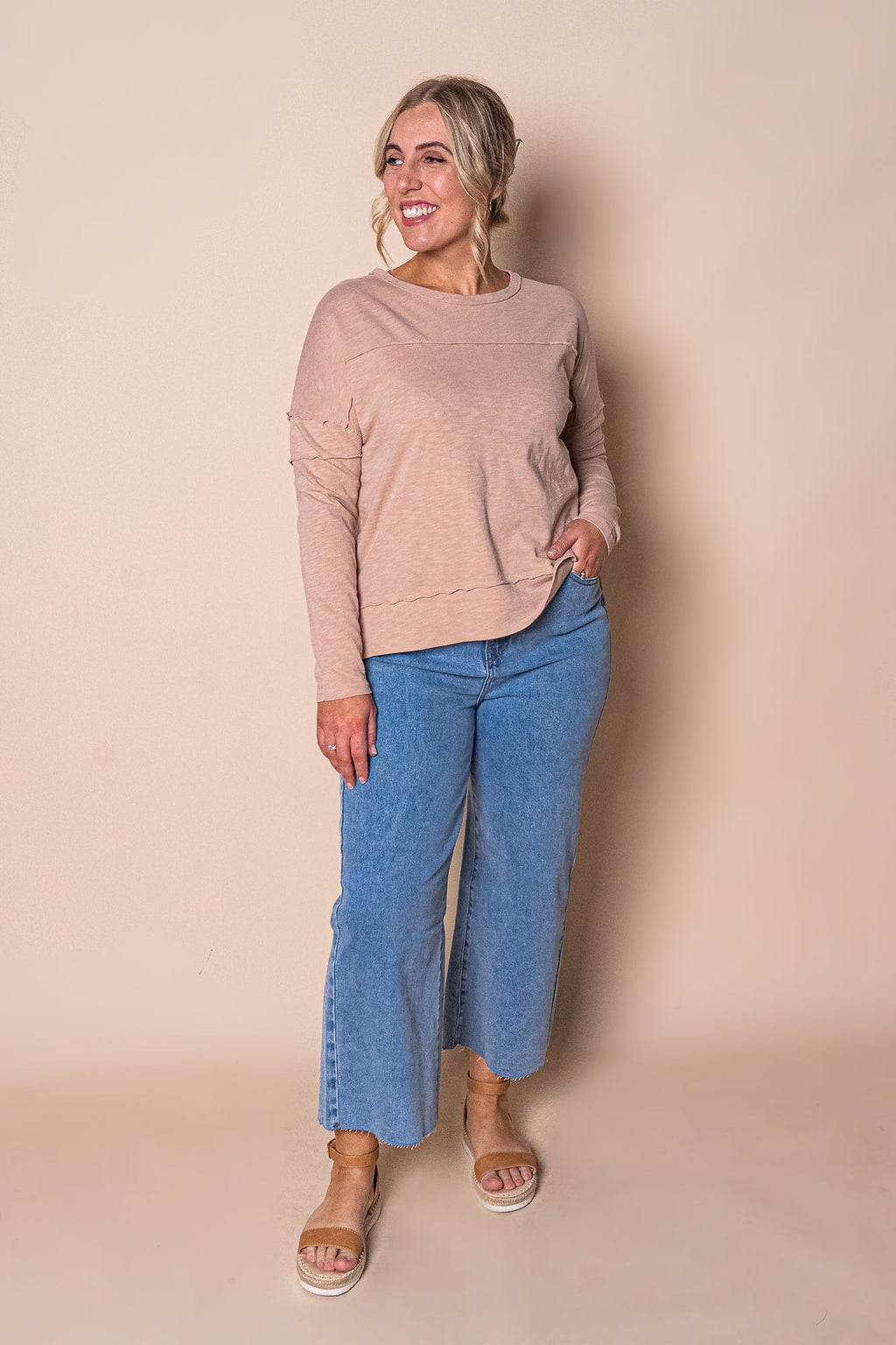 Jayne Throw On Top in Oat - Foxwood