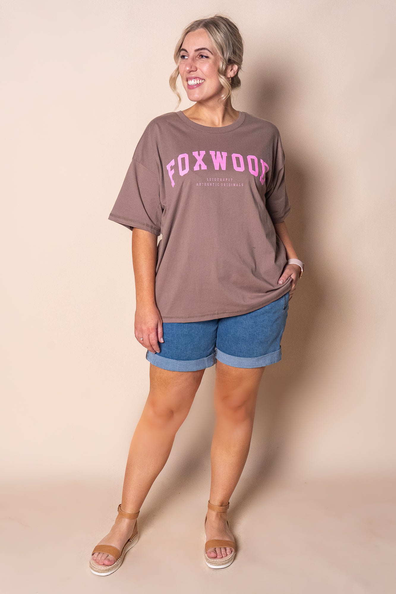 Interval Tee in Brown/Bright Pink - Foxwood