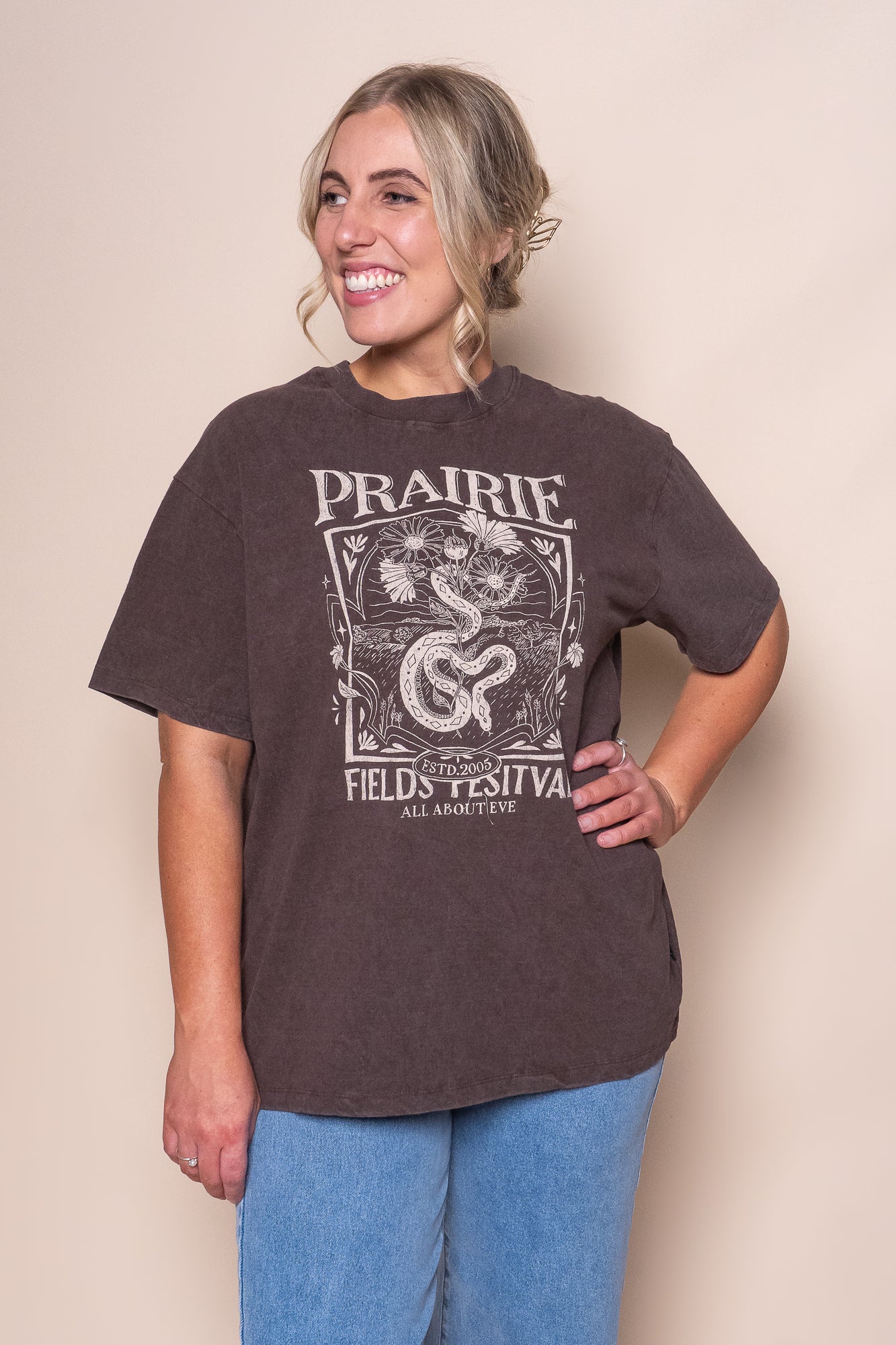 Prairie Relaxed Tee in Brown - All About Eve