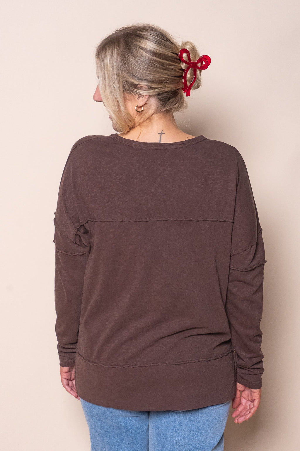 Jayne Throw On Top in Coffee Bean - Foxwood