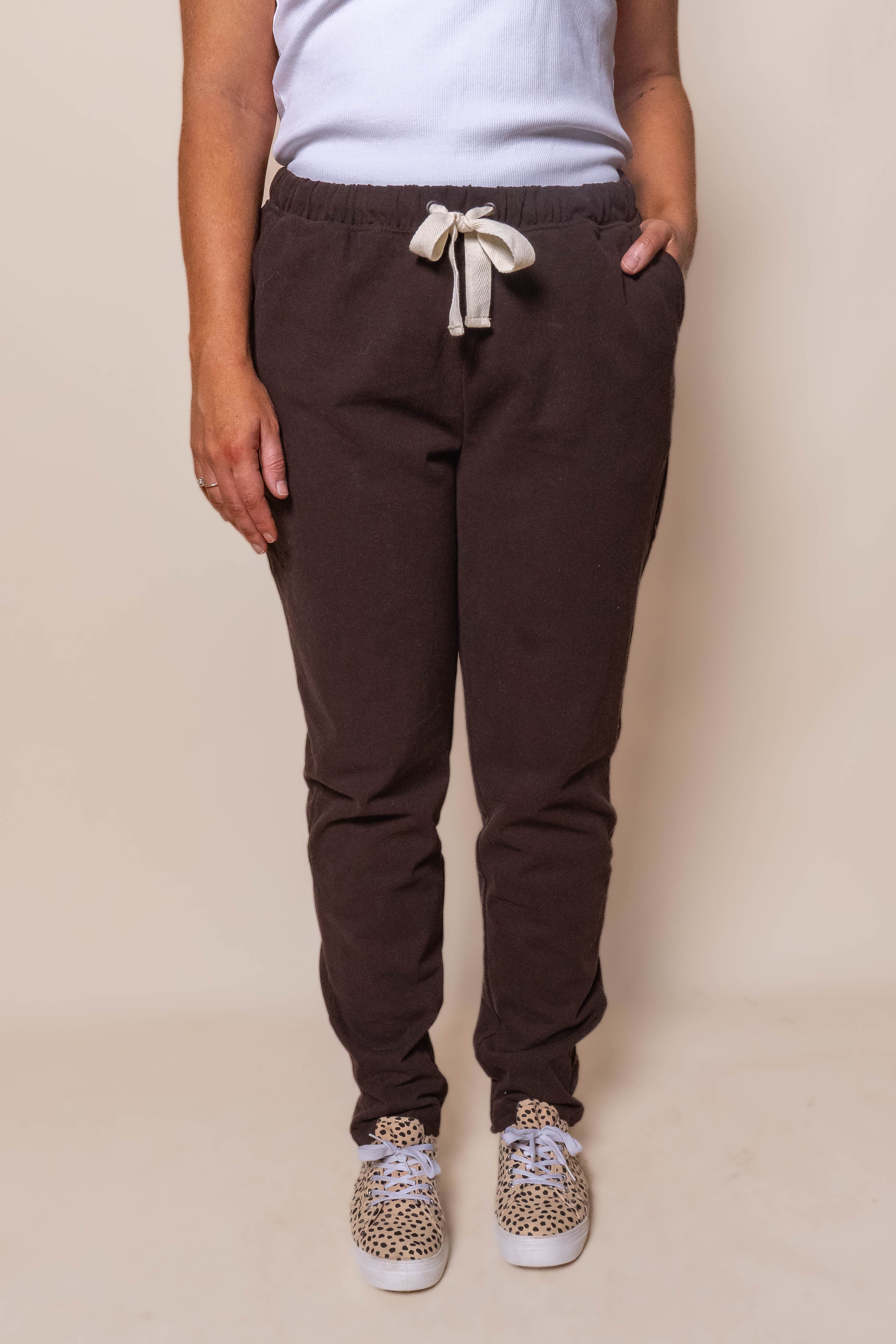 Monday Pants in Coffee - Foxwood